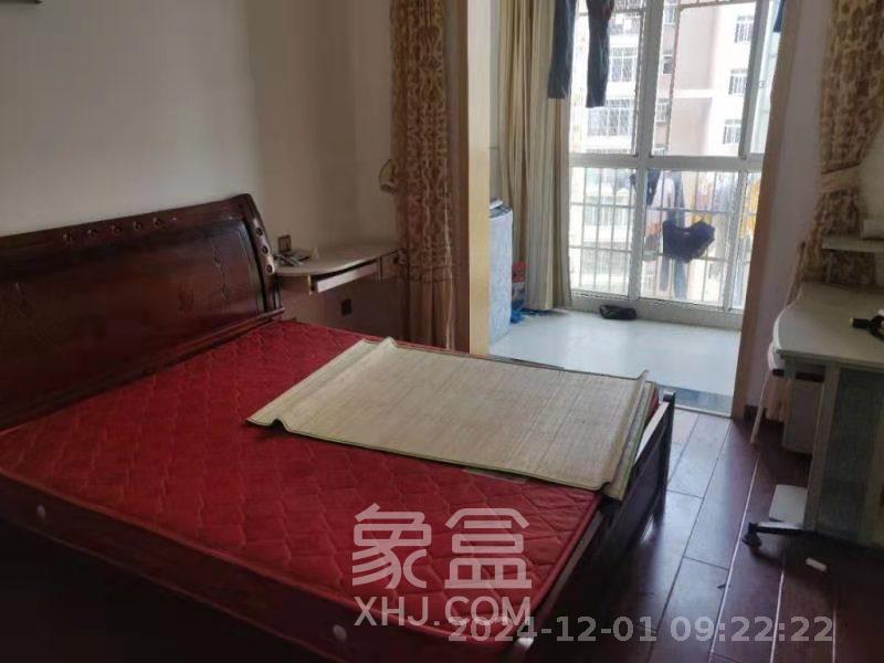 洋湖景园  3室2厅2卫    2900.0元/月室内图