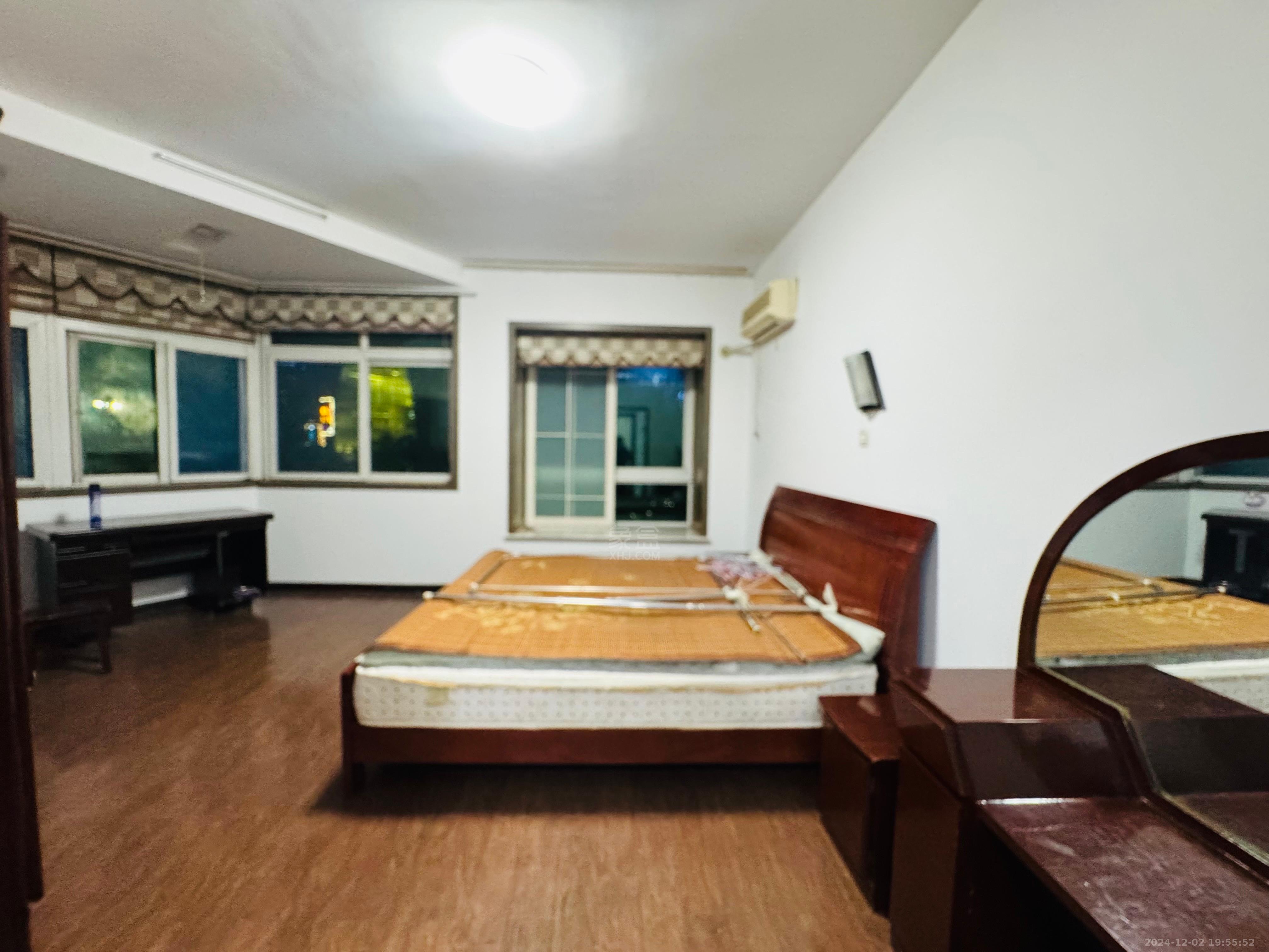 学林雅苑 4室2厅2卫 2000.0元/月 学林雅苑 4室2厅2卫 2000.0元/月室内图