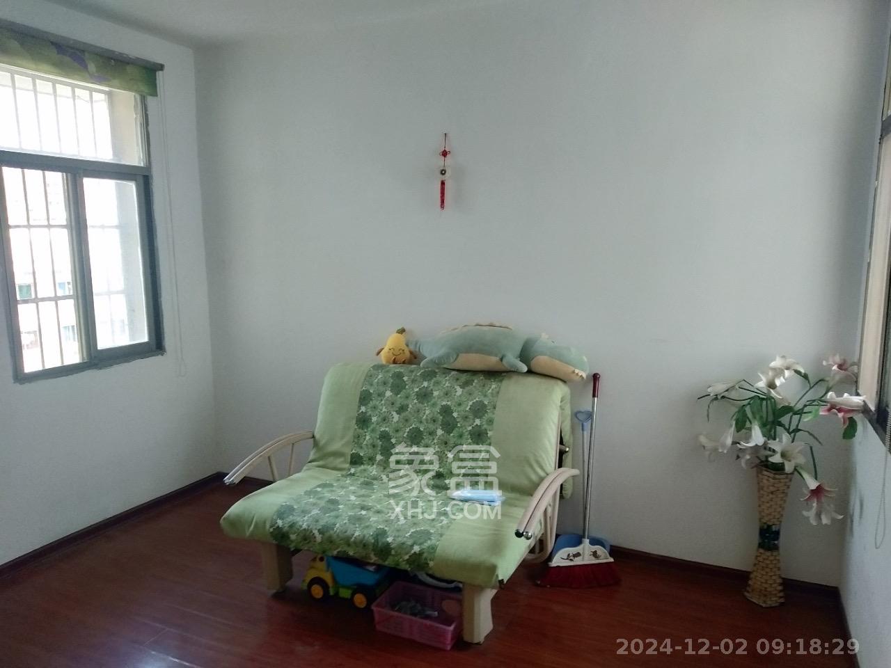 金地社区  3室2厅1卫   1700.00元/月室内图