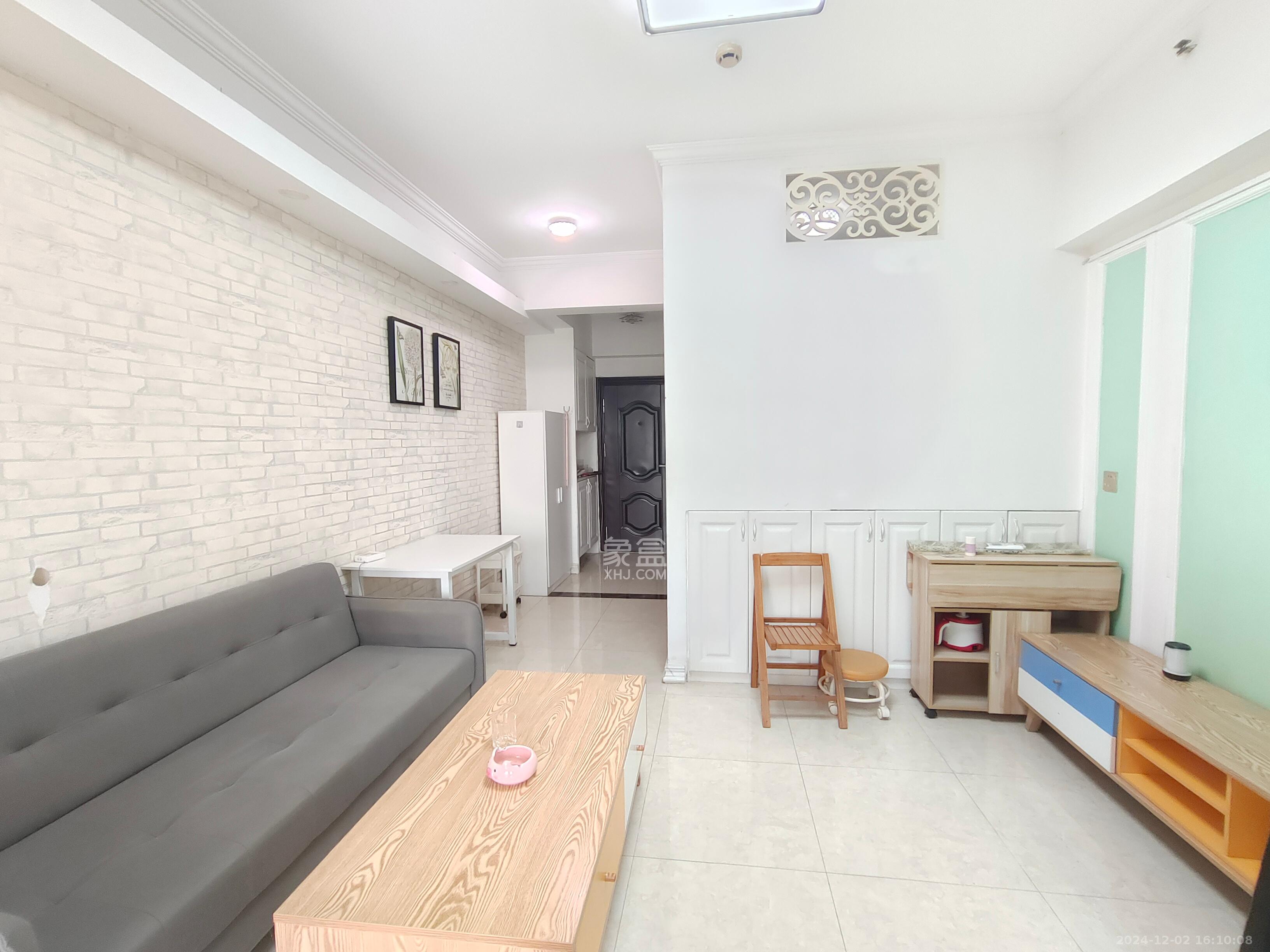 国储电脑城  1室1厅1卫    1700.0元/月 国储电脑城  1室1厅1卫    1700.0元/月室内图1