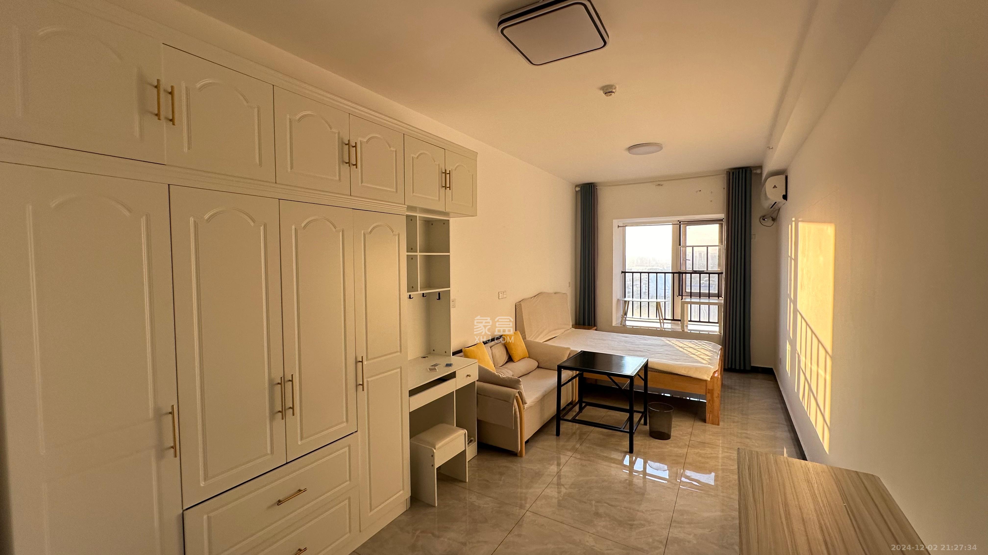 保利香槟国际 1室1厅1卫 1300.0元/月 保利香槟国际 1室1厅1卫 1300.0元/月室内图