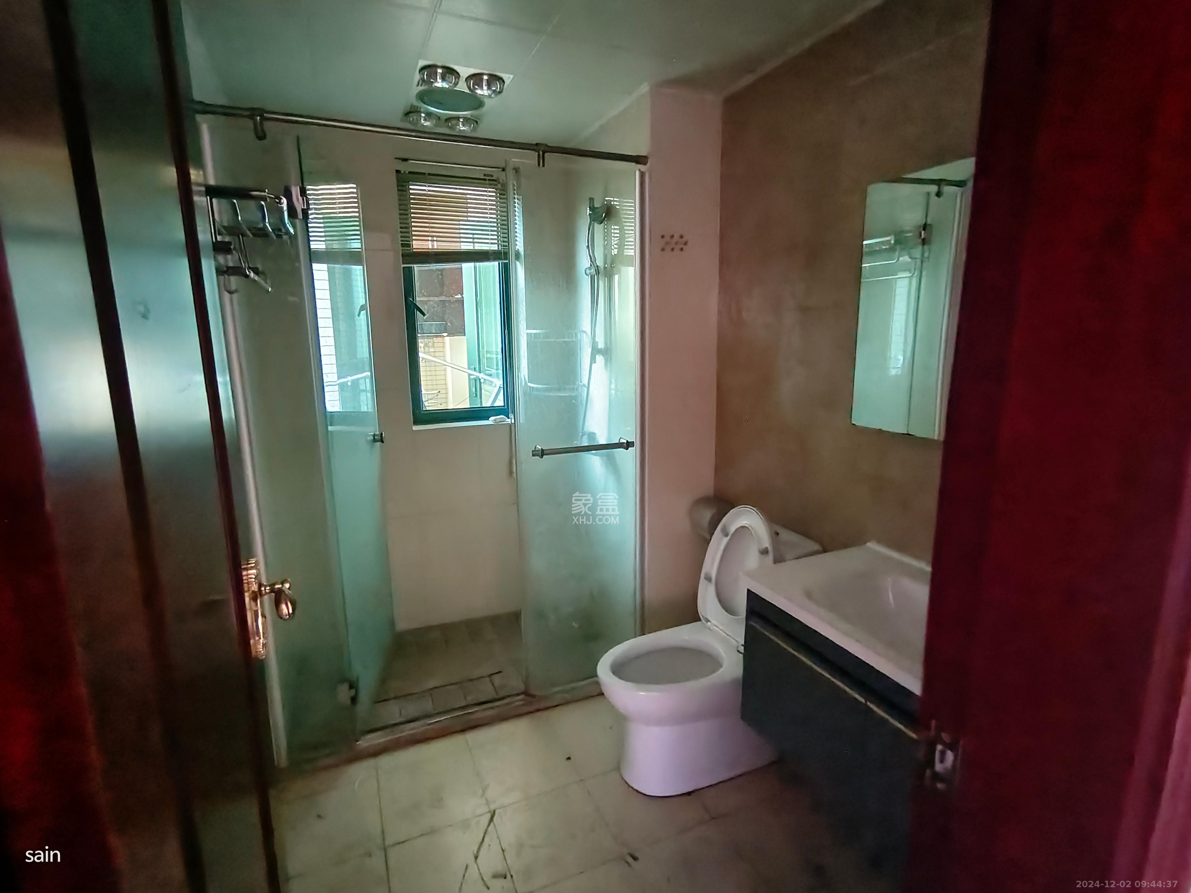 恒大城 4室2厅1卫 2800.0元/月 恒大城 4室2厅1卫 2800.0元/月室内图