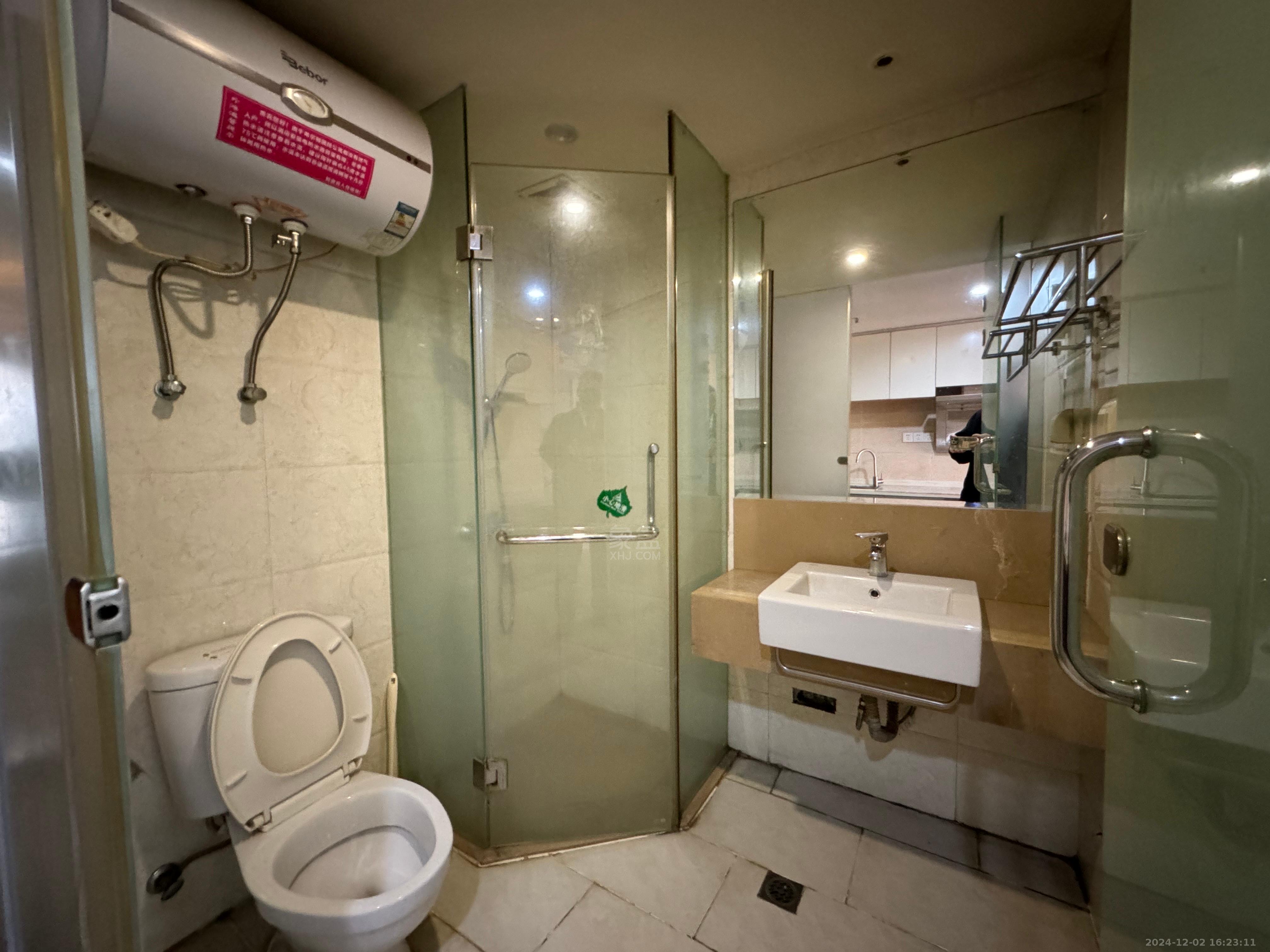 大汉希尔顿 1室1厅1卫 1200.0元/月 大汉希尔顿 1室1厅1卫 1200.0元/月室内图