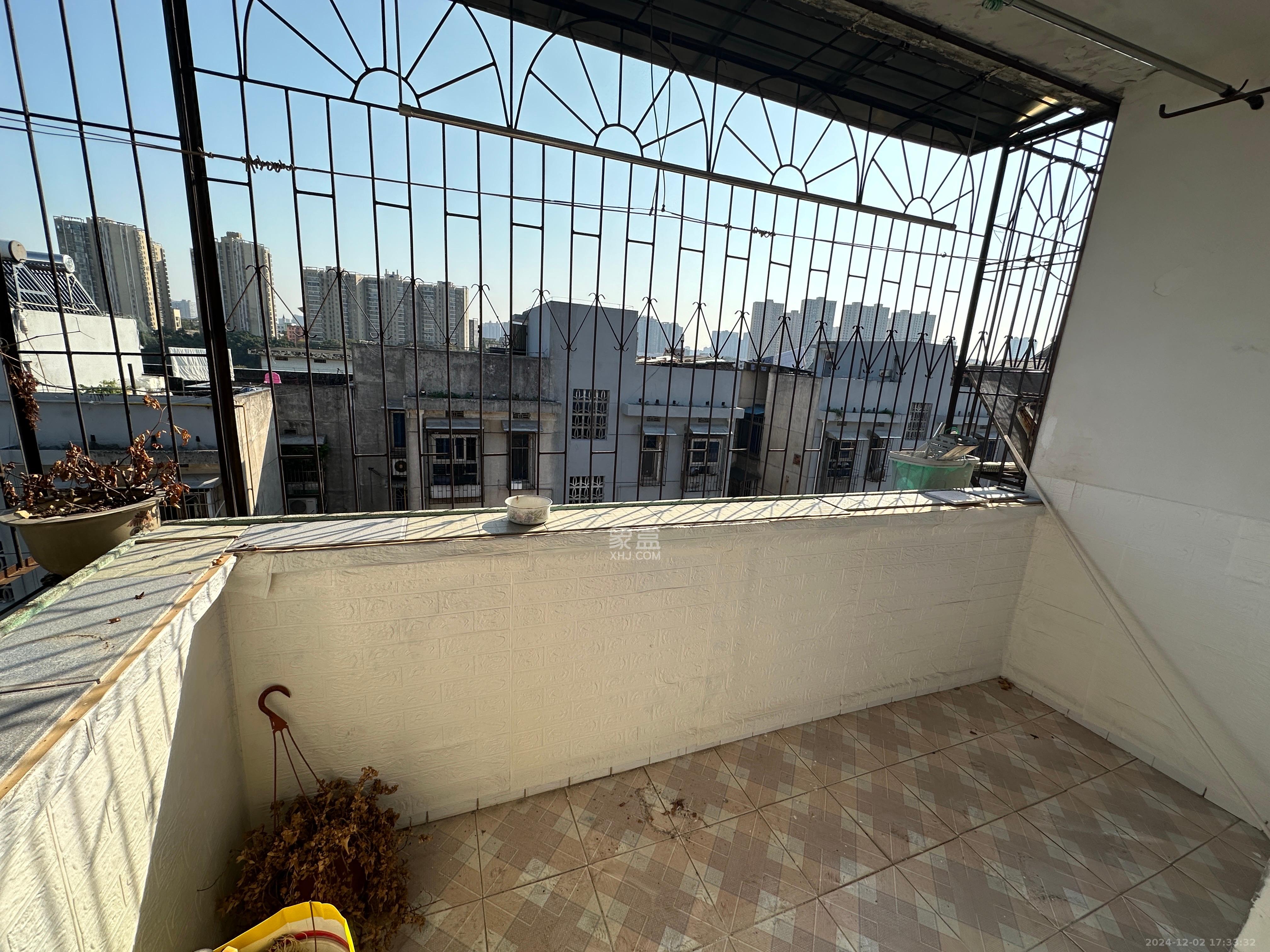 桔园小区1-8片 3室2厅1卫 1300.0元/月 桔园小区1-8片 3室2厅1卫 1300.0元/月室内图