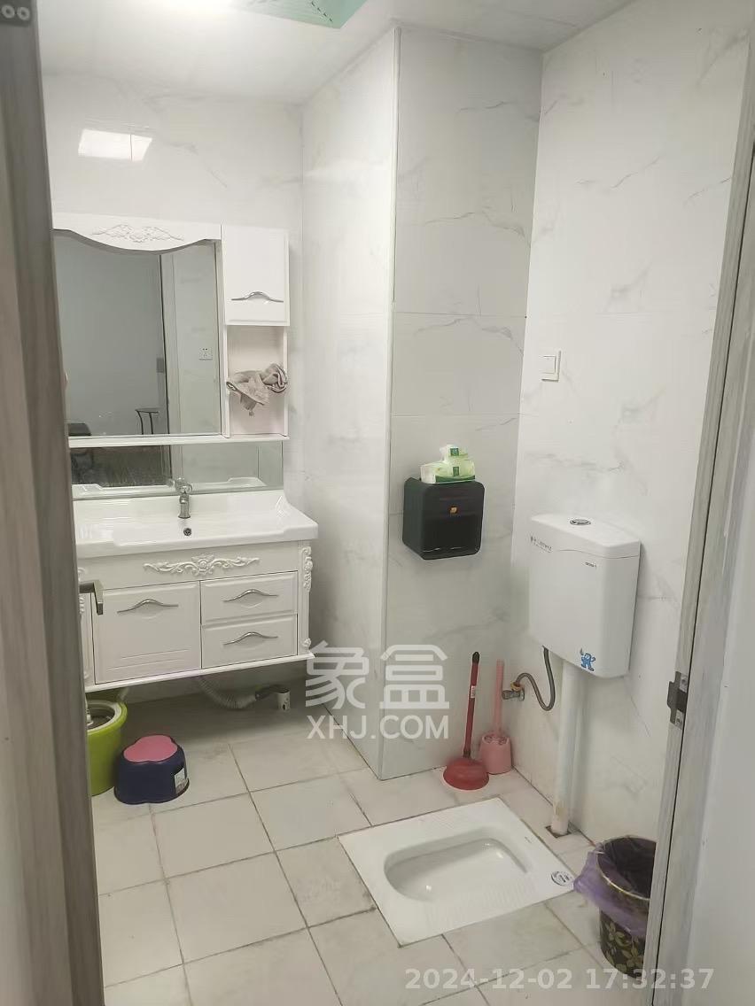 德思勤城市广场(宝格丽公寓) 1室1厅1卫 2800.0元/月 德思勤城市广场(宝格丽公寓) 1室1厅1卫 2800.0元/月室内图