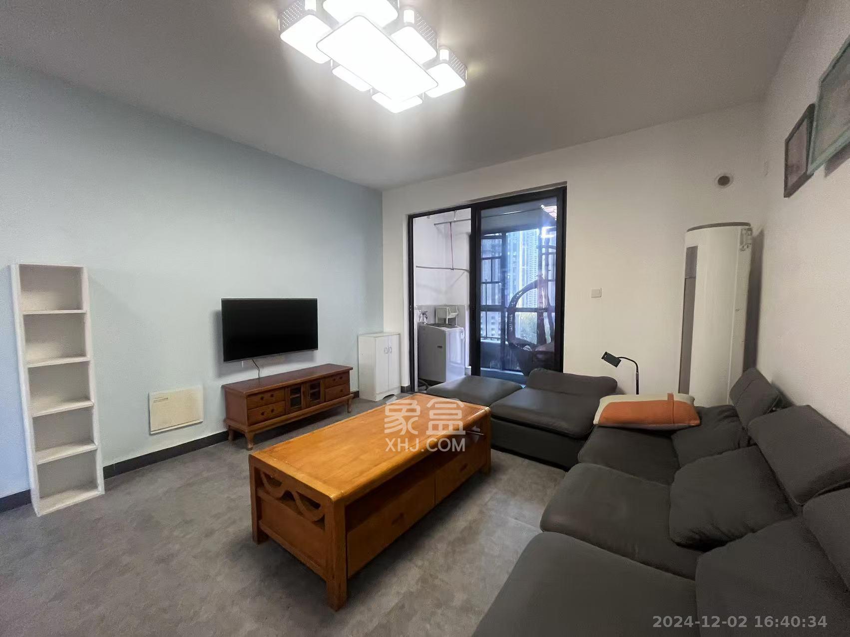 中国铁建梅溪青秀二期  4室2厅2卫    3400.0元/月室内图