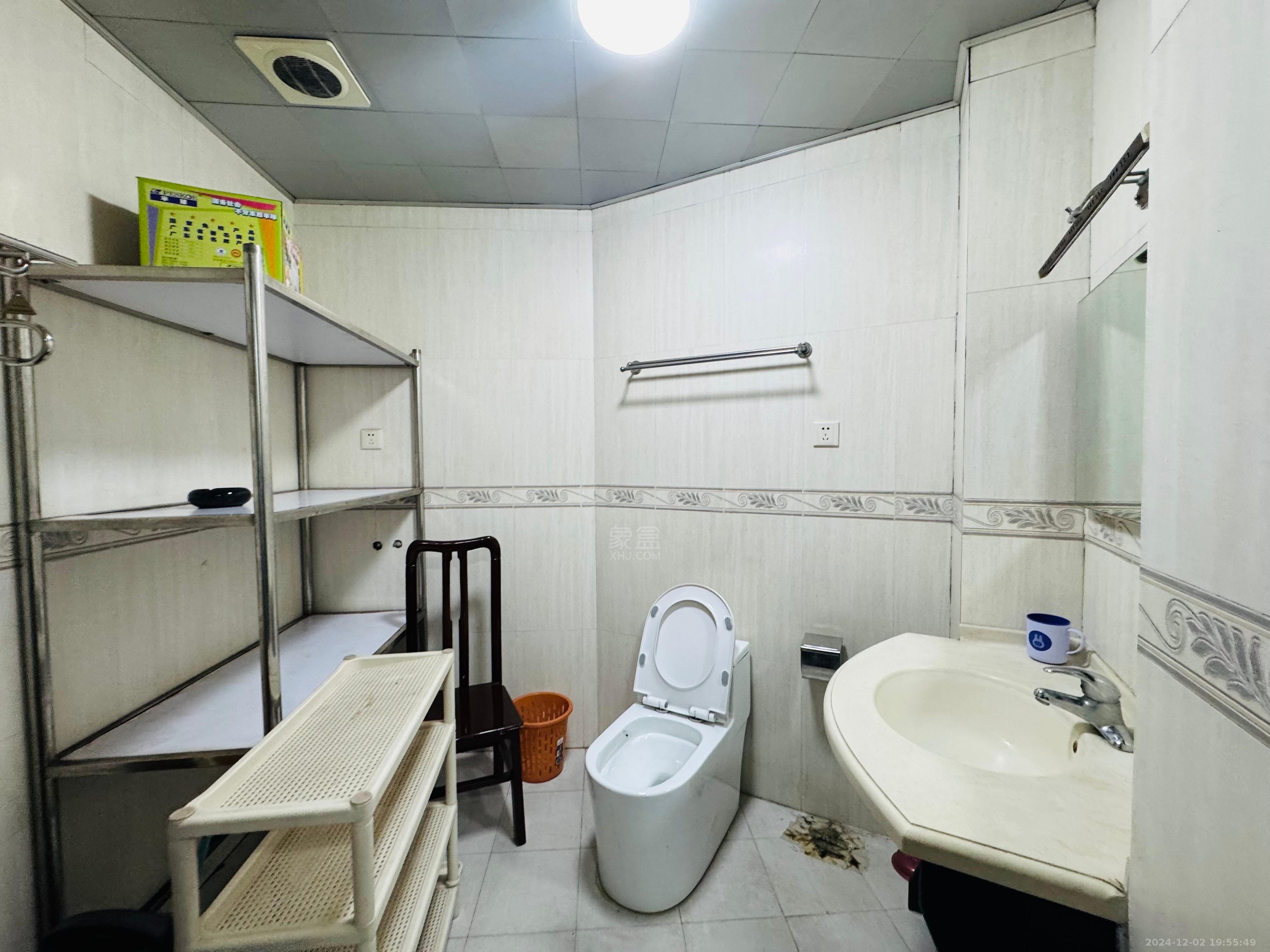 学林雅苑 4室2厅2卫 2000.0元/月 学林雅苑 4室2厅2卫 2000.0元/月室内图