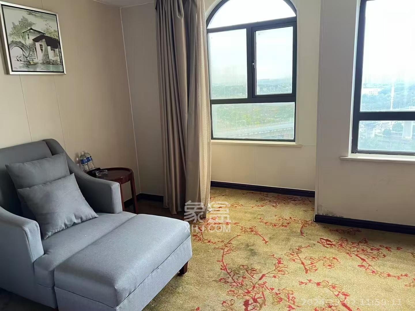 中信凯旋蓝岸(中信新城三期) 1室1厅1卫 1200.0元/月 中信凯旋蓝岸(中信新城三期) 1室1厅1卫 1200.0元/月室内图