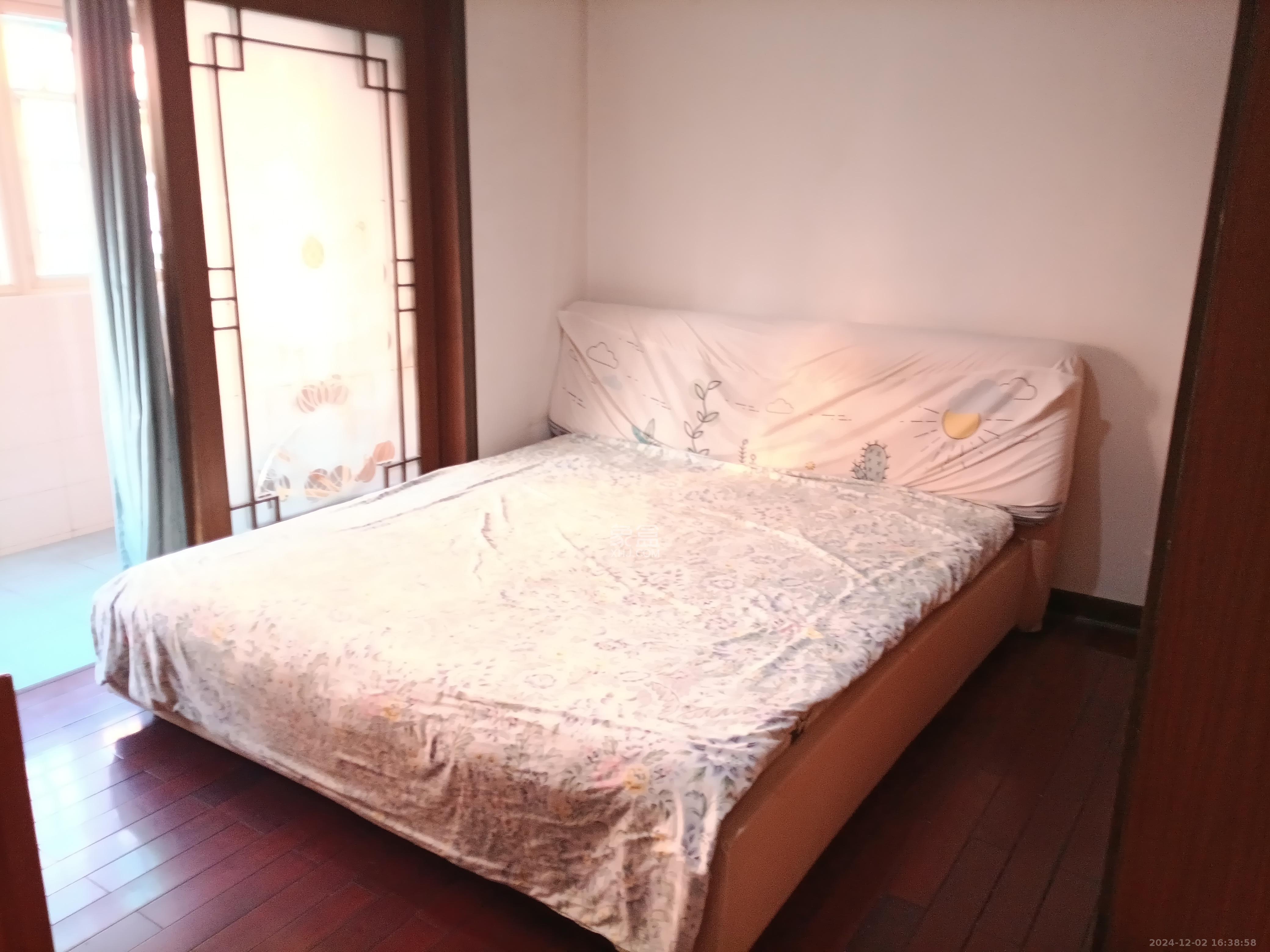 富绿新村  3室2厅2卫   1900.00元/月室内图