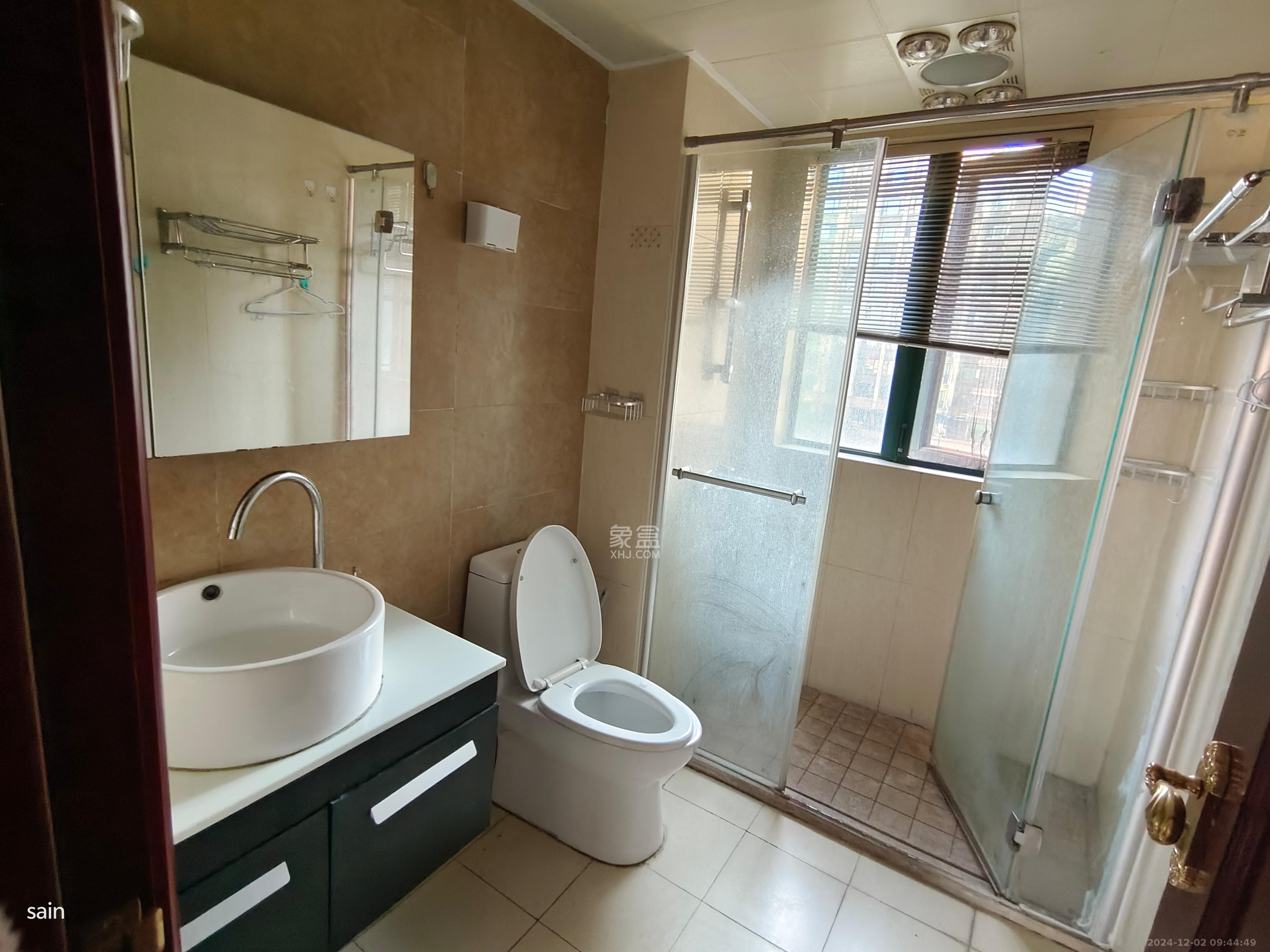 恒大城 4室2厅1卫 2800.0元/月 恒大城 4室2厅1卫 2800.0元/月室内图