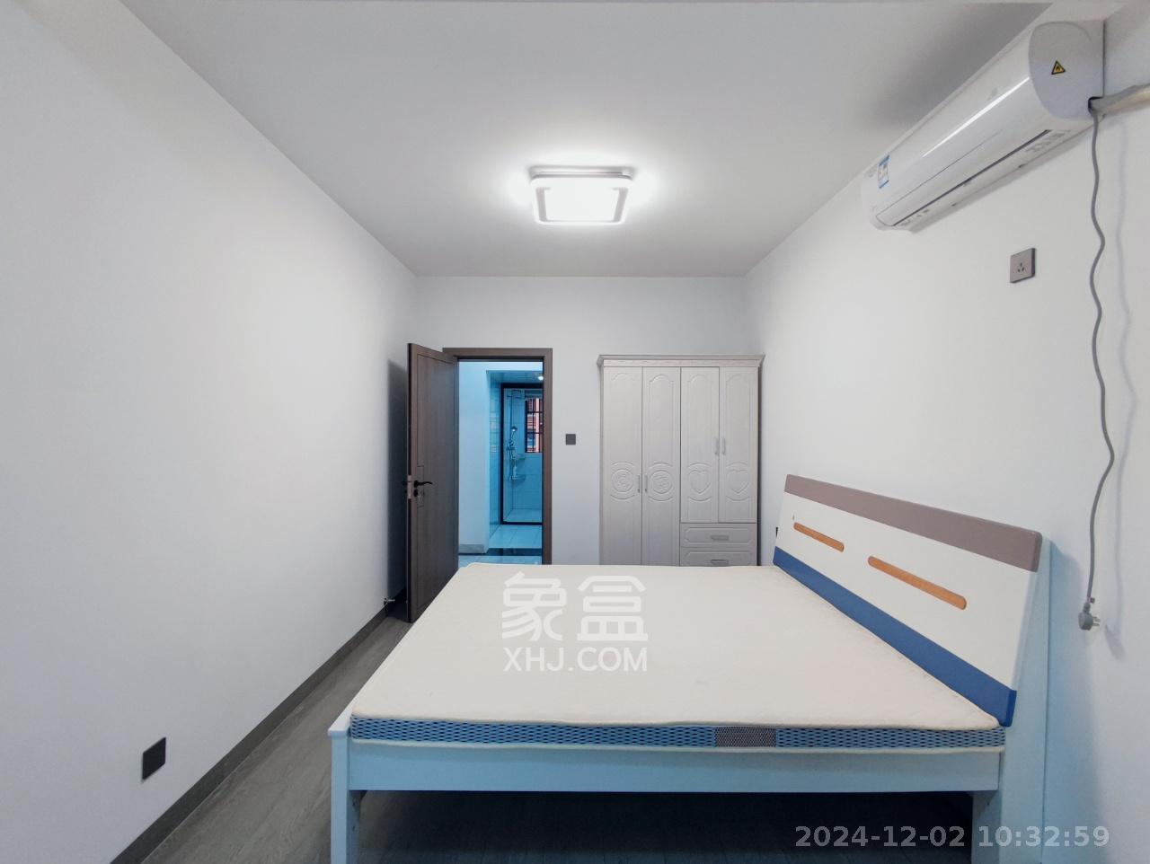 辉宏橄榄城  4室2厅2卫   2500.00元/月室内图