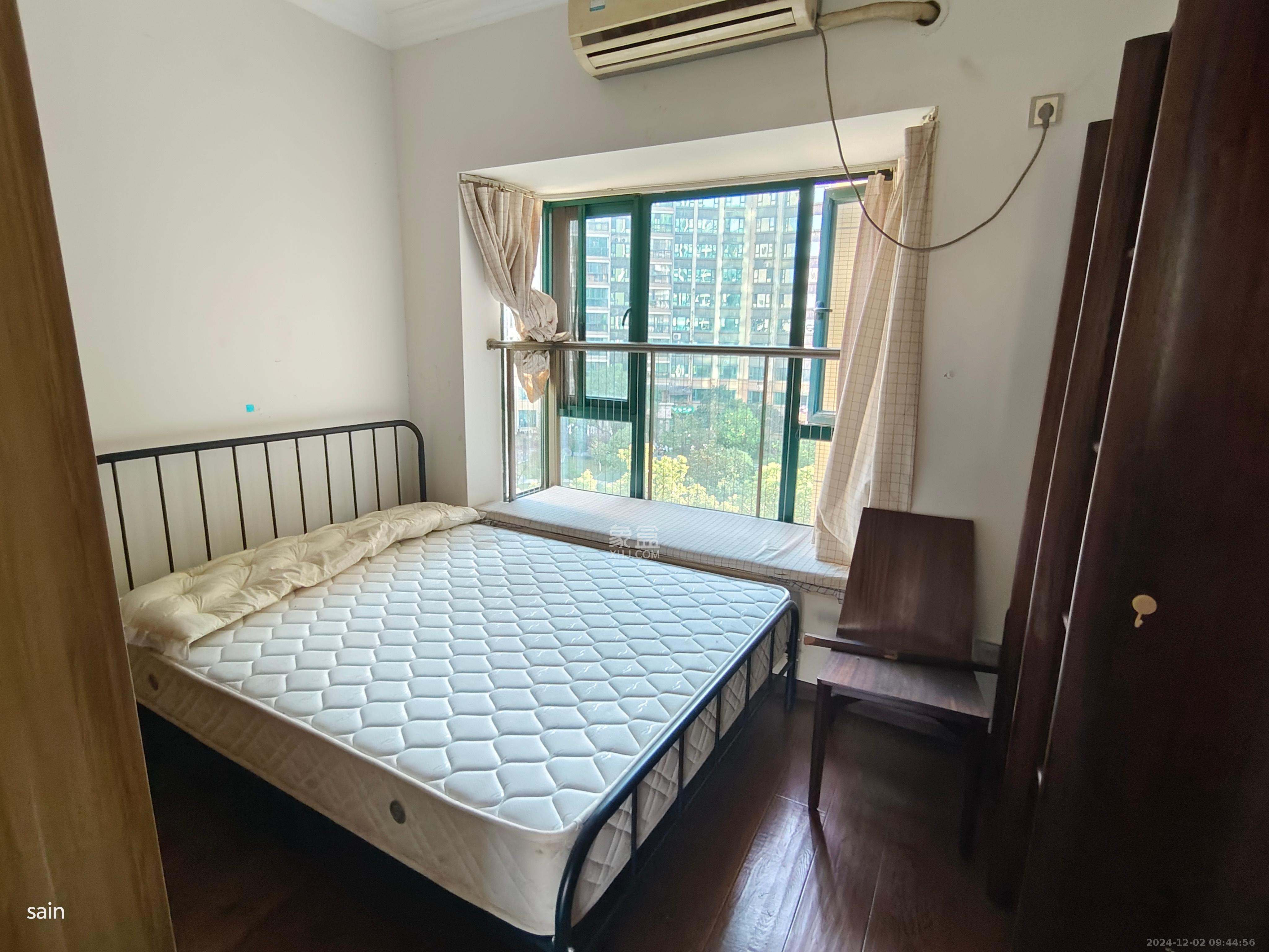 恒大城 4室2厅1卫 2800.0元/月 恒大城 4室2厅1卫 2800.0元/月室内图