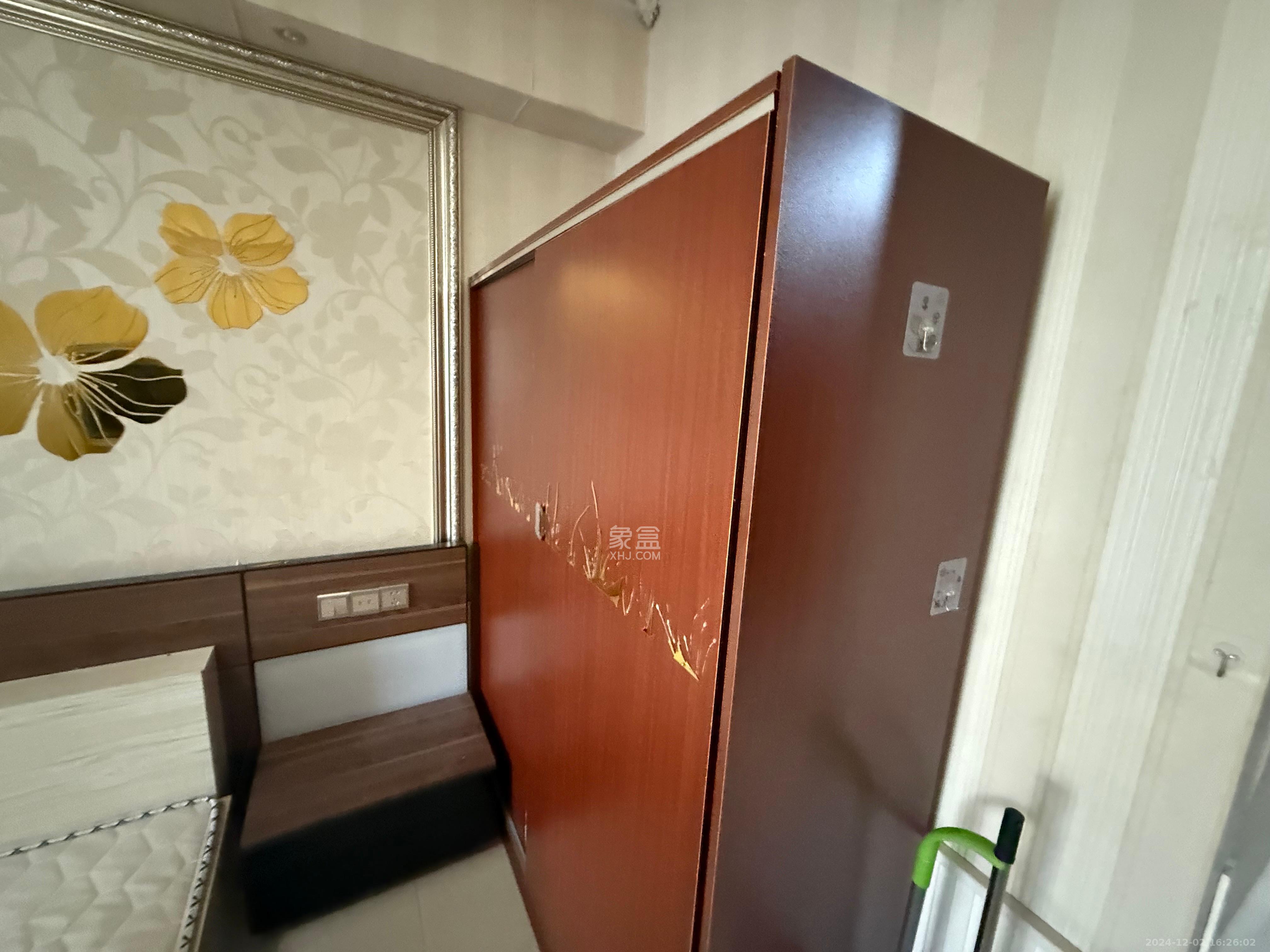 东塘瑞府 1室1厅1卫 1500.0元/月 东塘瑞府 1室1厅1卫 1500.0元/月室内图