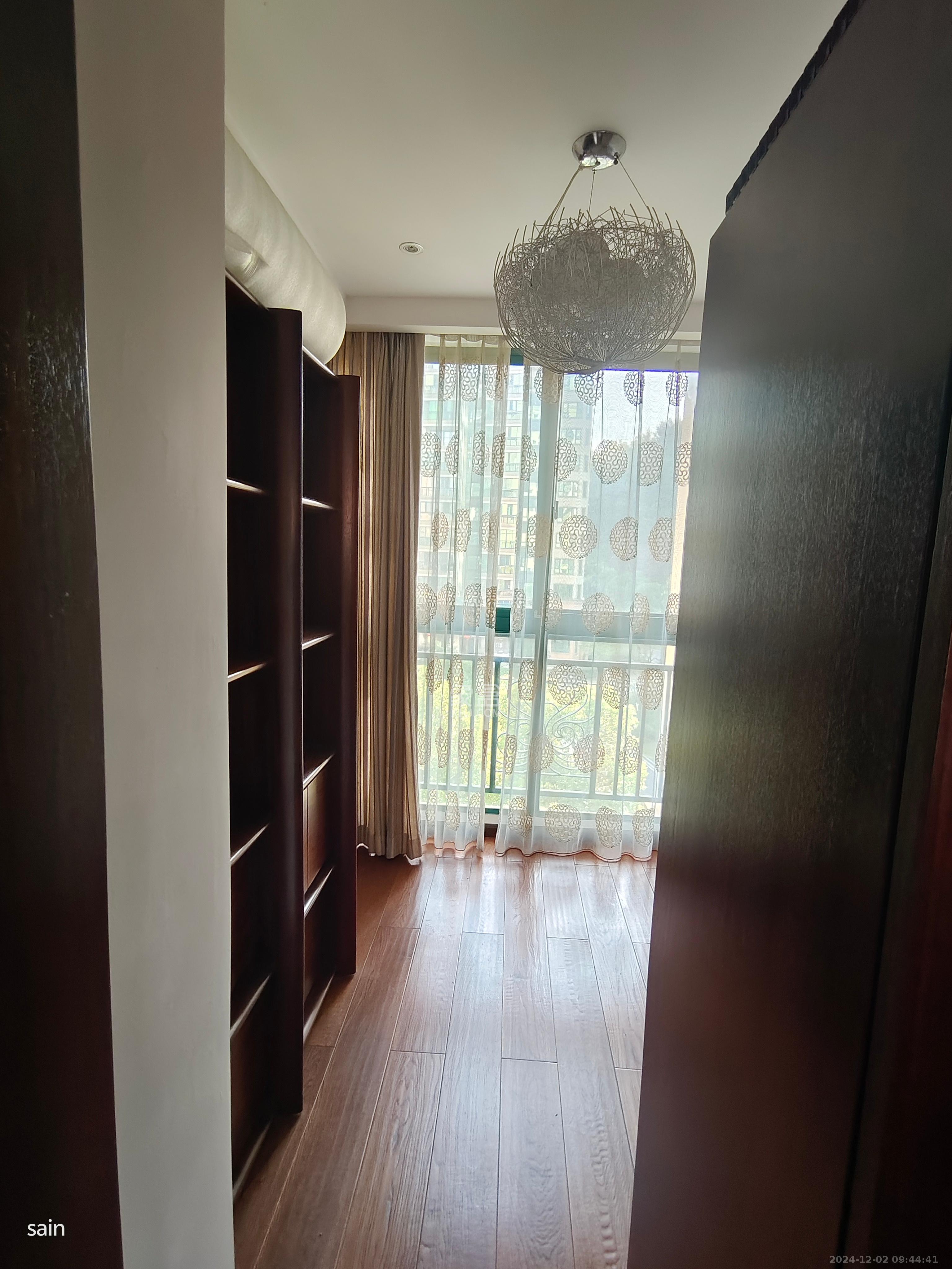 恒大城 4室2厅1卫 2800.0元/月 恒大城 4室2厅1卫 2800.0元/月室内图