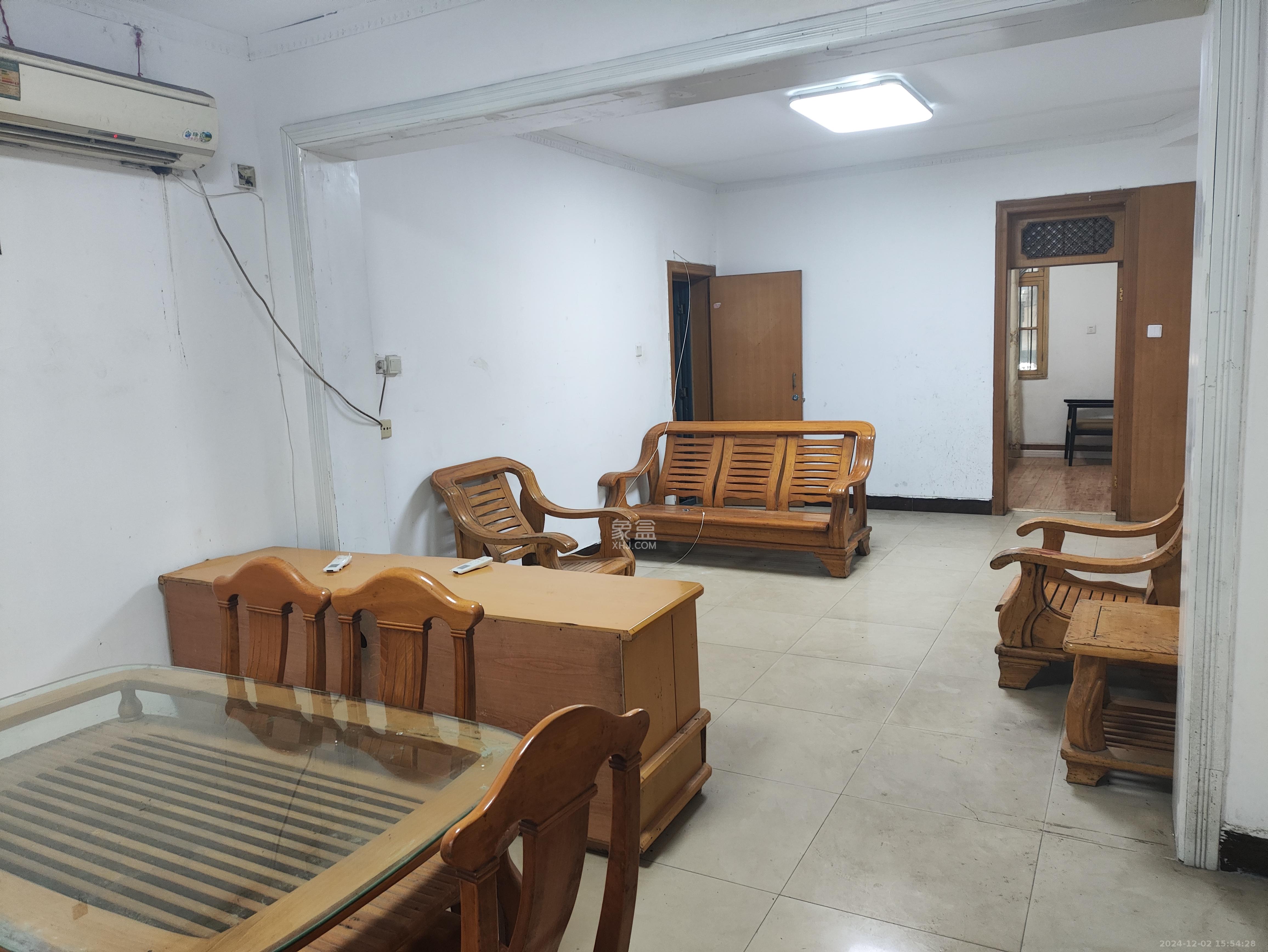 物资厅宿舍(五一大道) 3室1厅1卫 1900.0元/月 物资厅宿舍(五一大道) 3室1厅1卫 1900.0元/月室内图