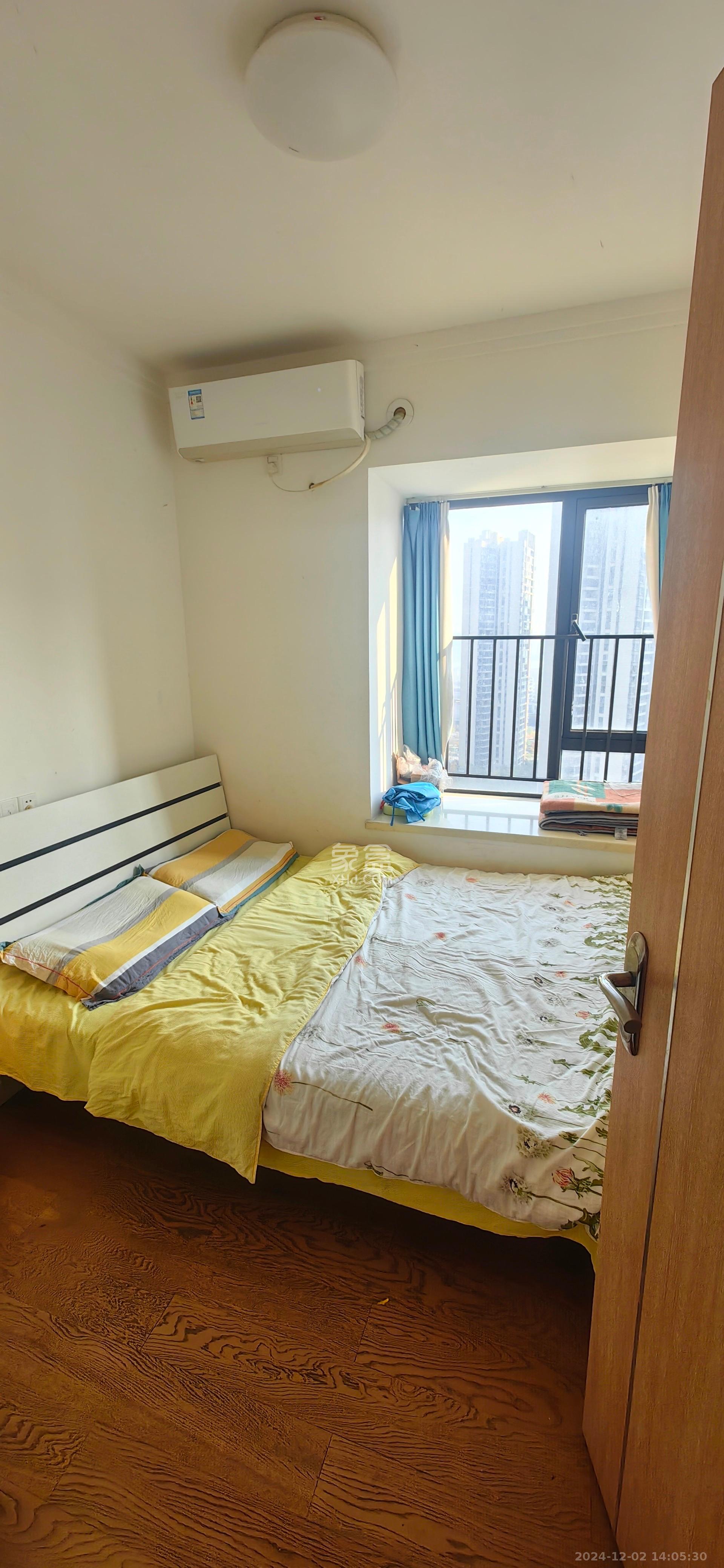 万润滨江天著  4室2厅2卫   2600.00元/月室内图
