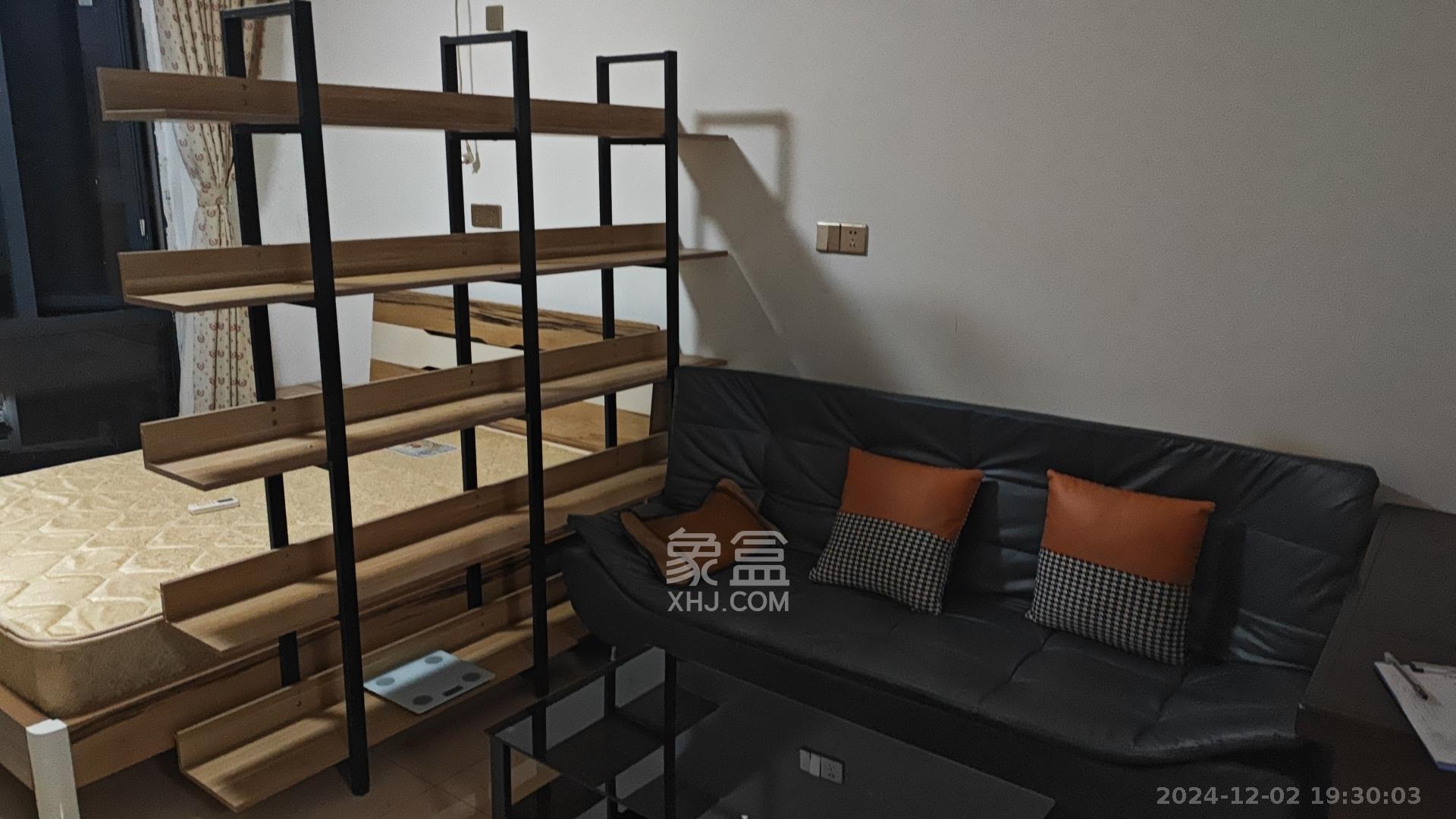 鑫远微中心 1室1厅1卫 1300.0元/月 鑫远微中心 1室1厅1卫 1300.0元/月室内图