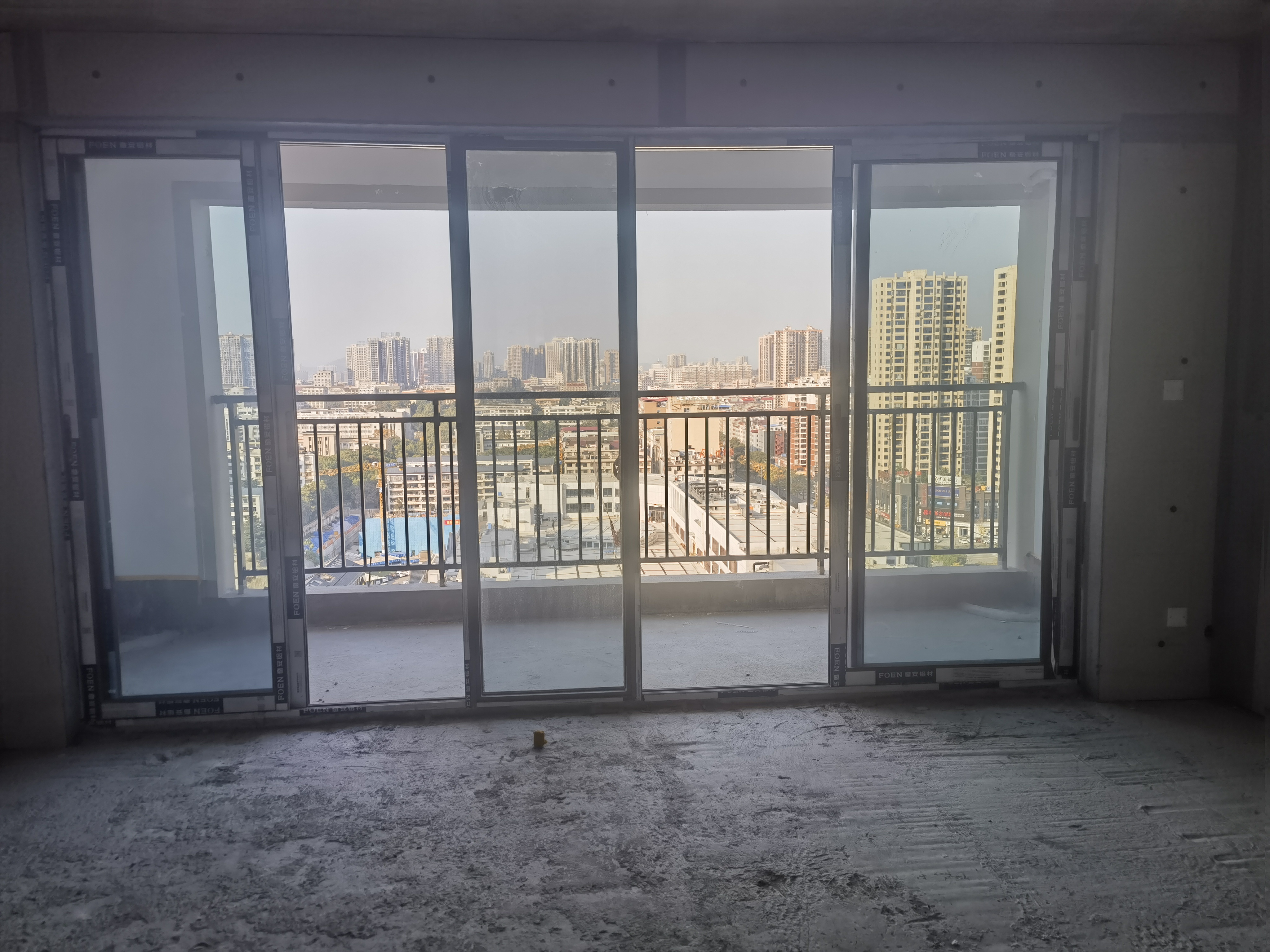 吾悦广场 5室2厅2卫 82.8万 吾悦广场 5室2厅2卫 82.8万客厅