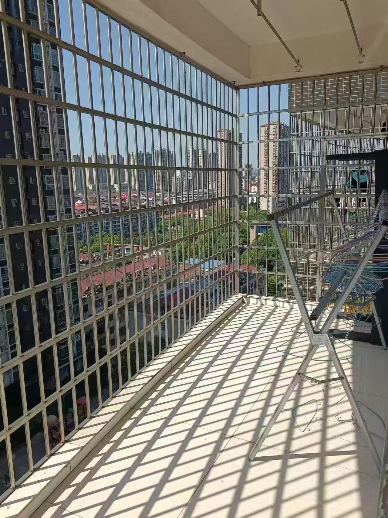 星海名都 3室2厅1卫 2000.0元/月 星海名都 3室2厅1卫 2000.0元/月室内图