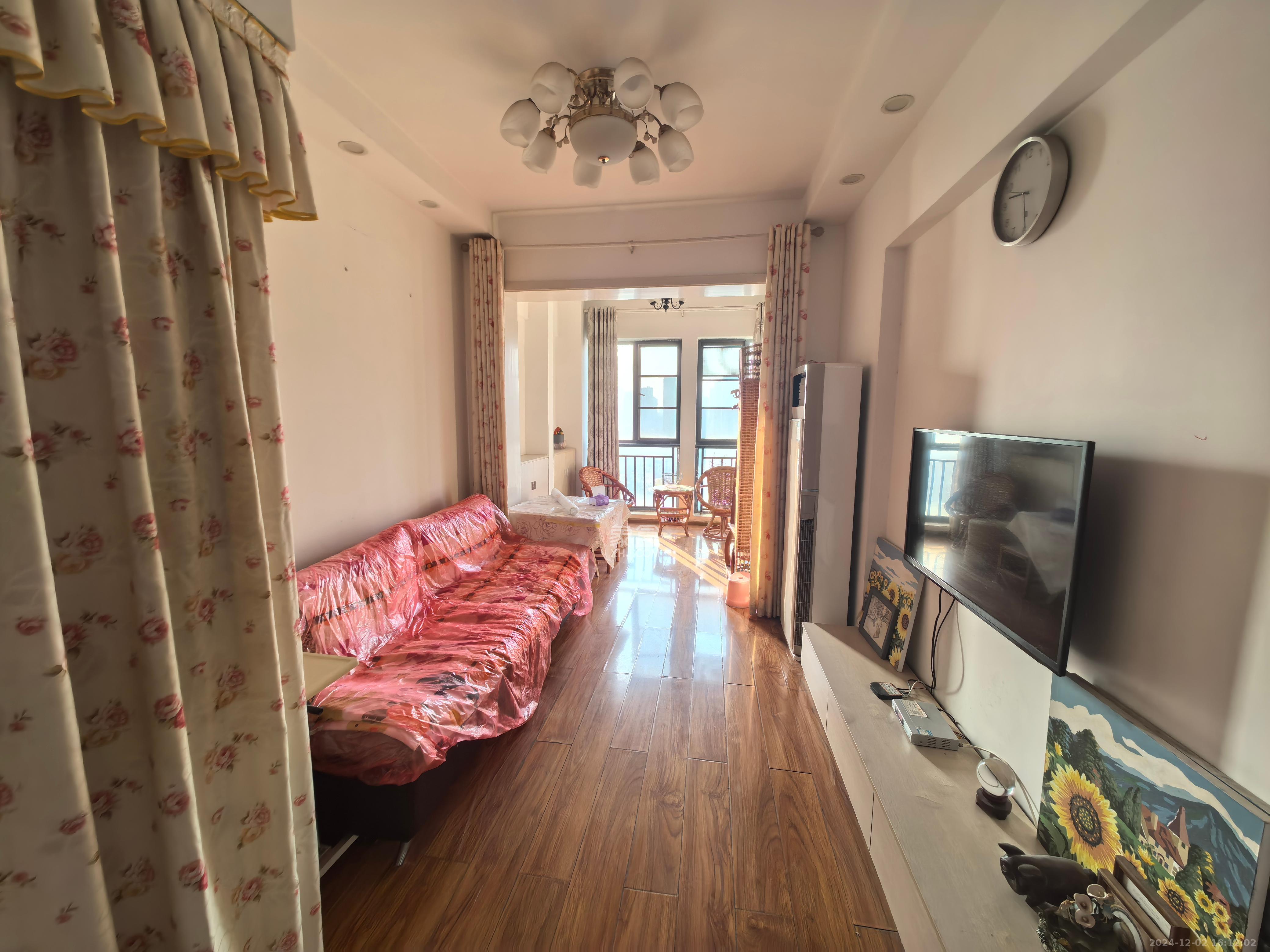 勤诚达新界 3室2厅1卫 1800.0元/月 勤诚达新界 3室2厅1卫 1800.0元/月室内图