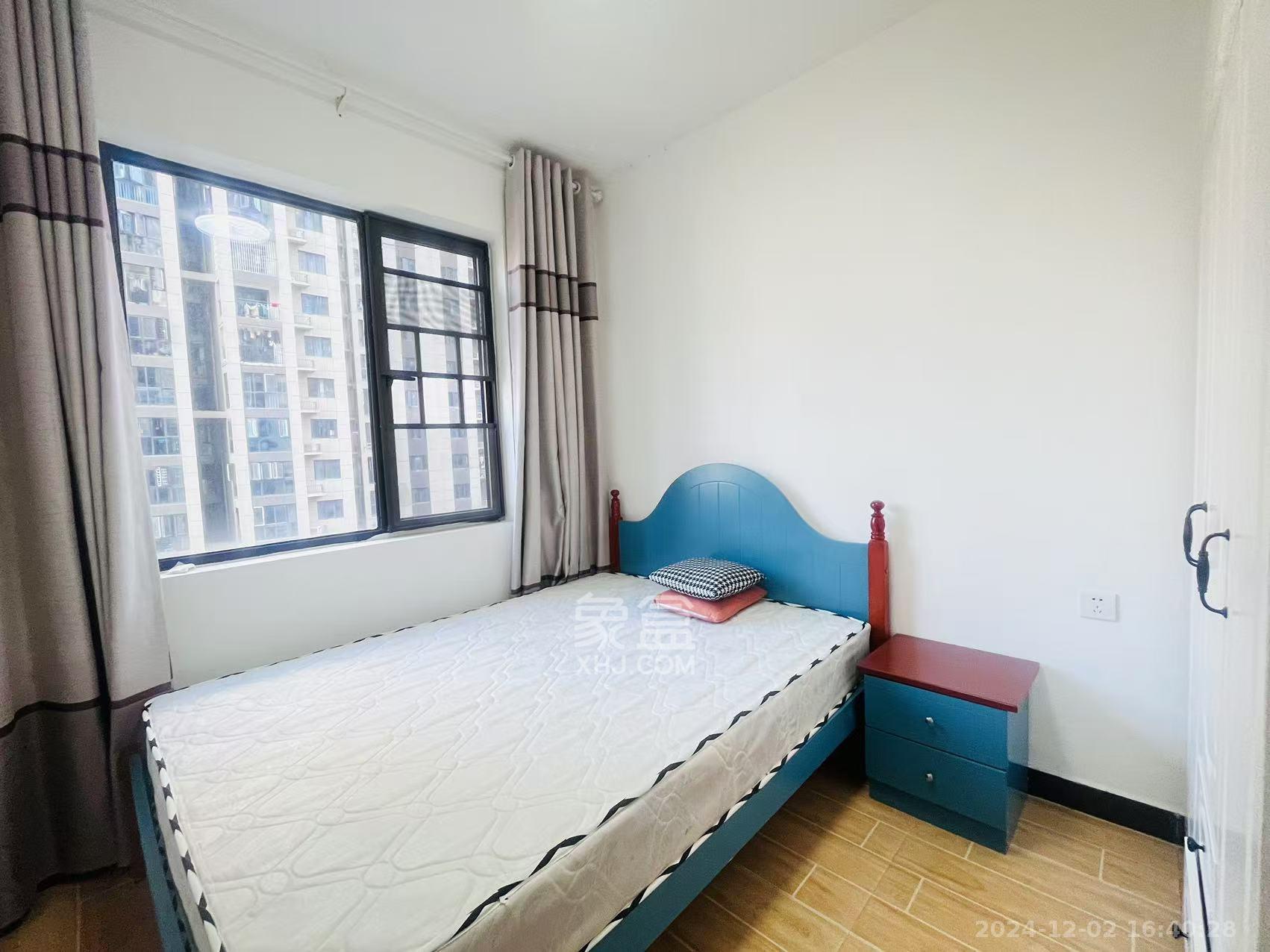 中国铁建梅溪青秀二期  4室2厅2卫    3400.0元/月室内图