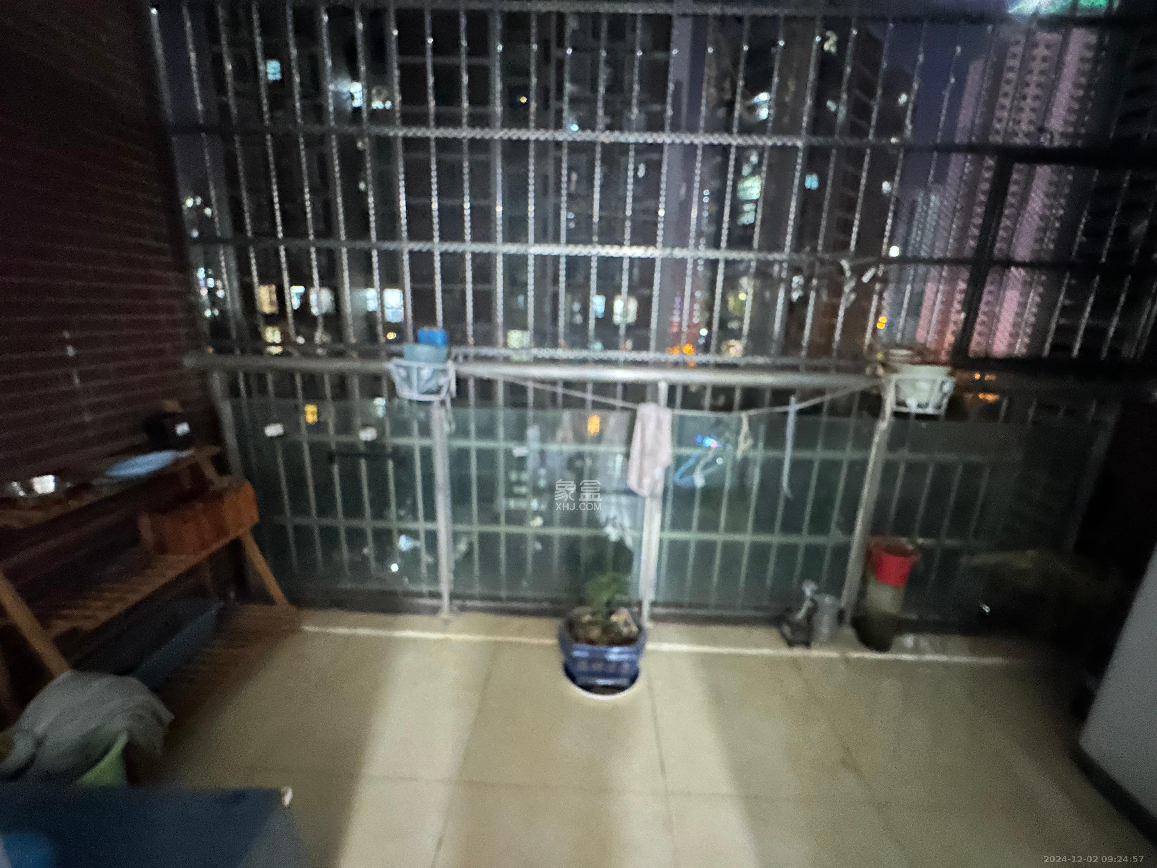 星城映象  2室2厅1卫    2000.0元/月室内图