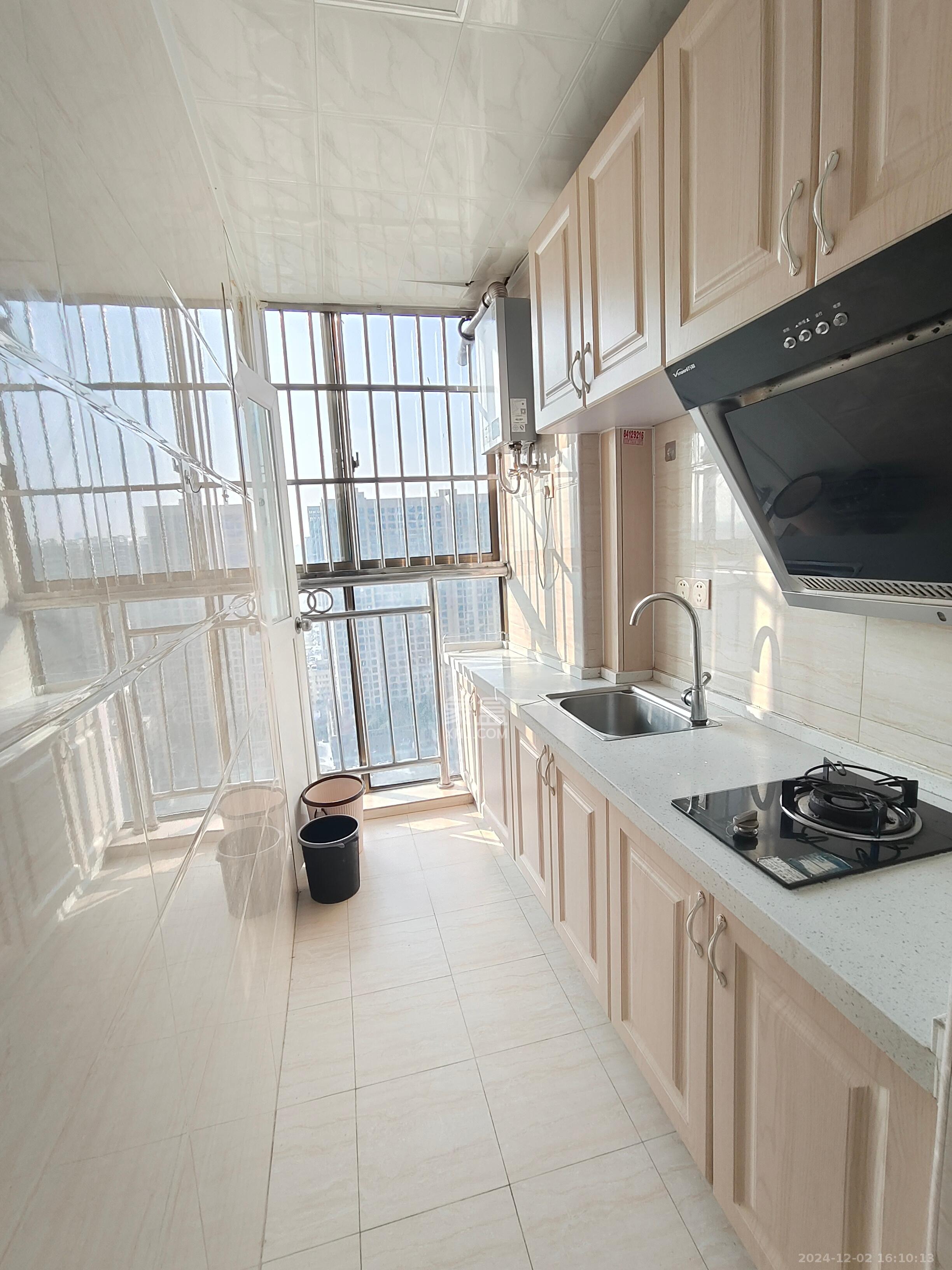 国储电脑城  1室1厅1卫    1700.0元/月 国储电脑城  1室1厅1卫    1700.0元/月室内图