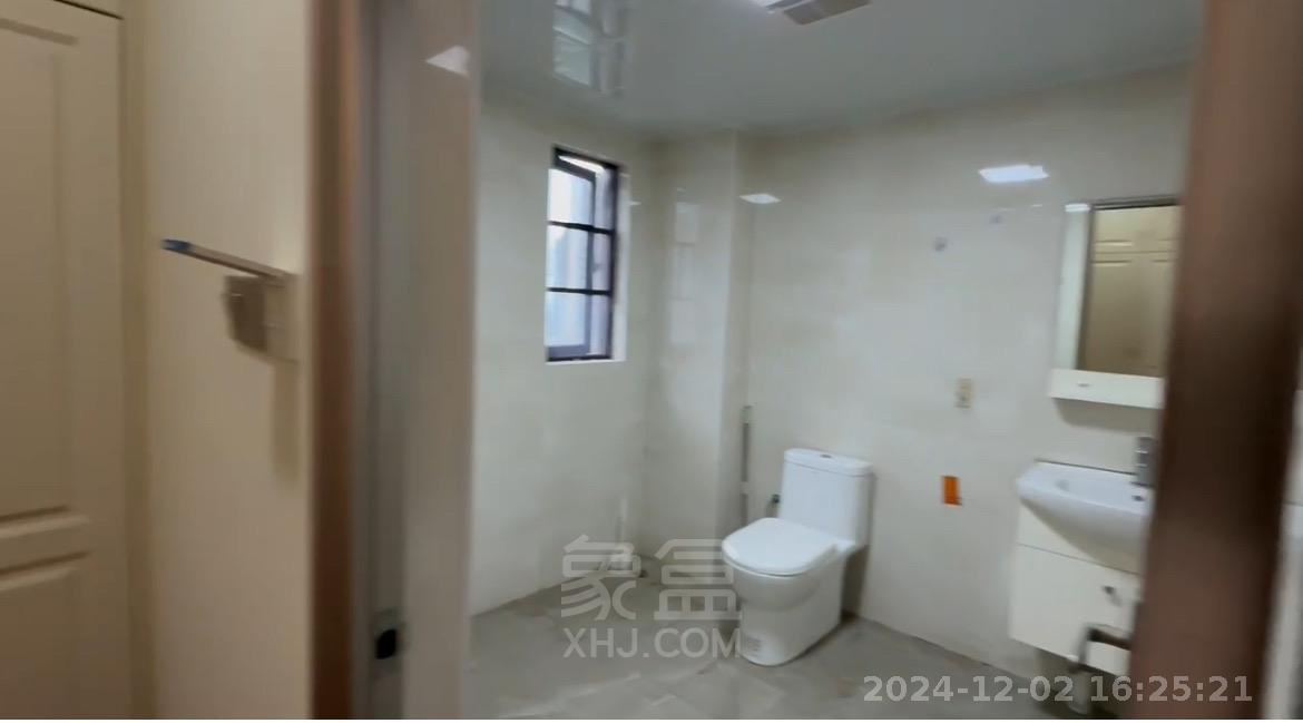 蓝溪谷 3室2厅2卫 2500.0元/月 蓝溪谷 3室2厅2卫 2500.0元/月室内图