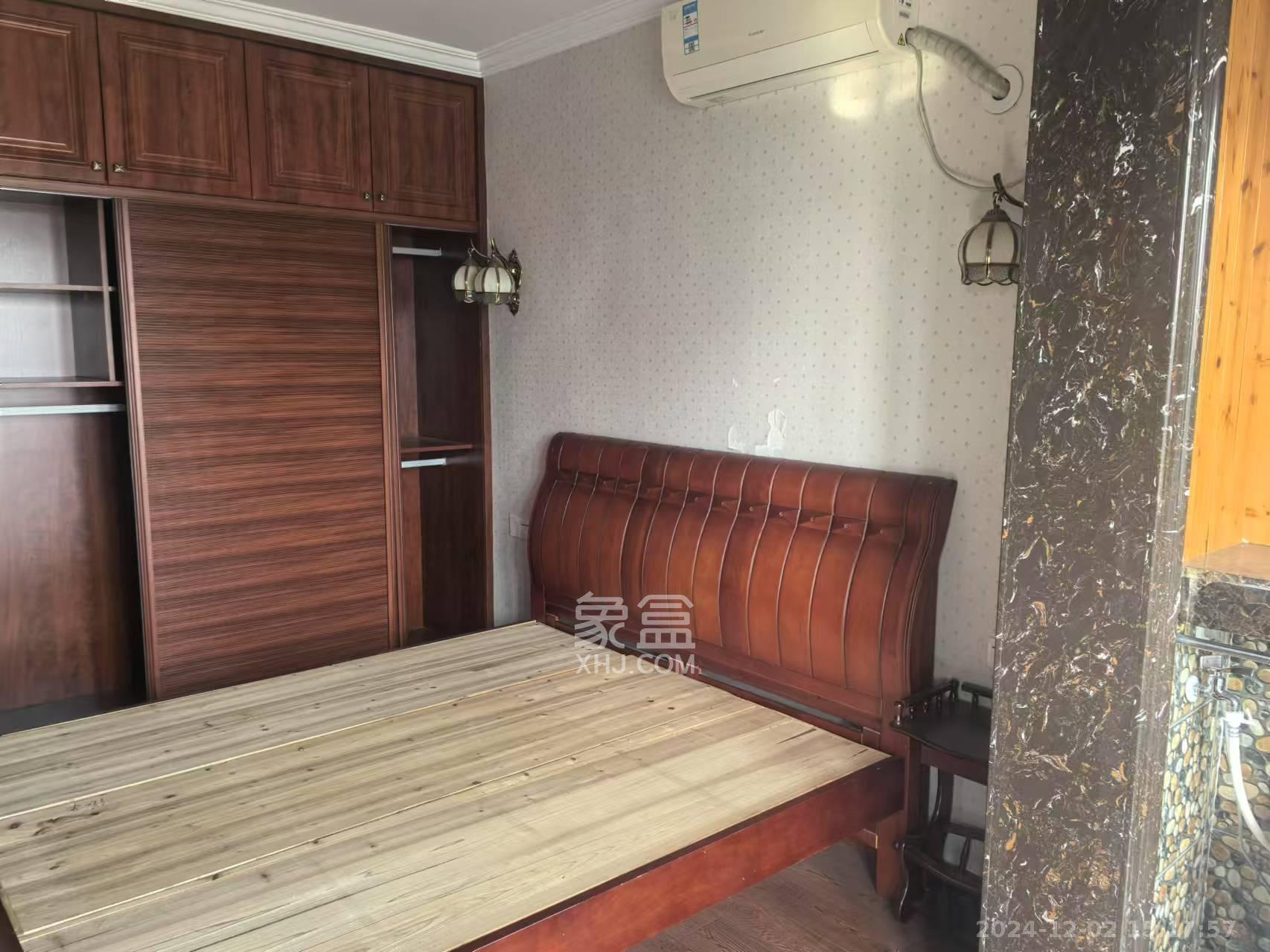 上东辛顿公寓 2室1厅1卫 2500.0元/月 上东辛顿公寓 2室1厅1卫 2500.0元/月室内图