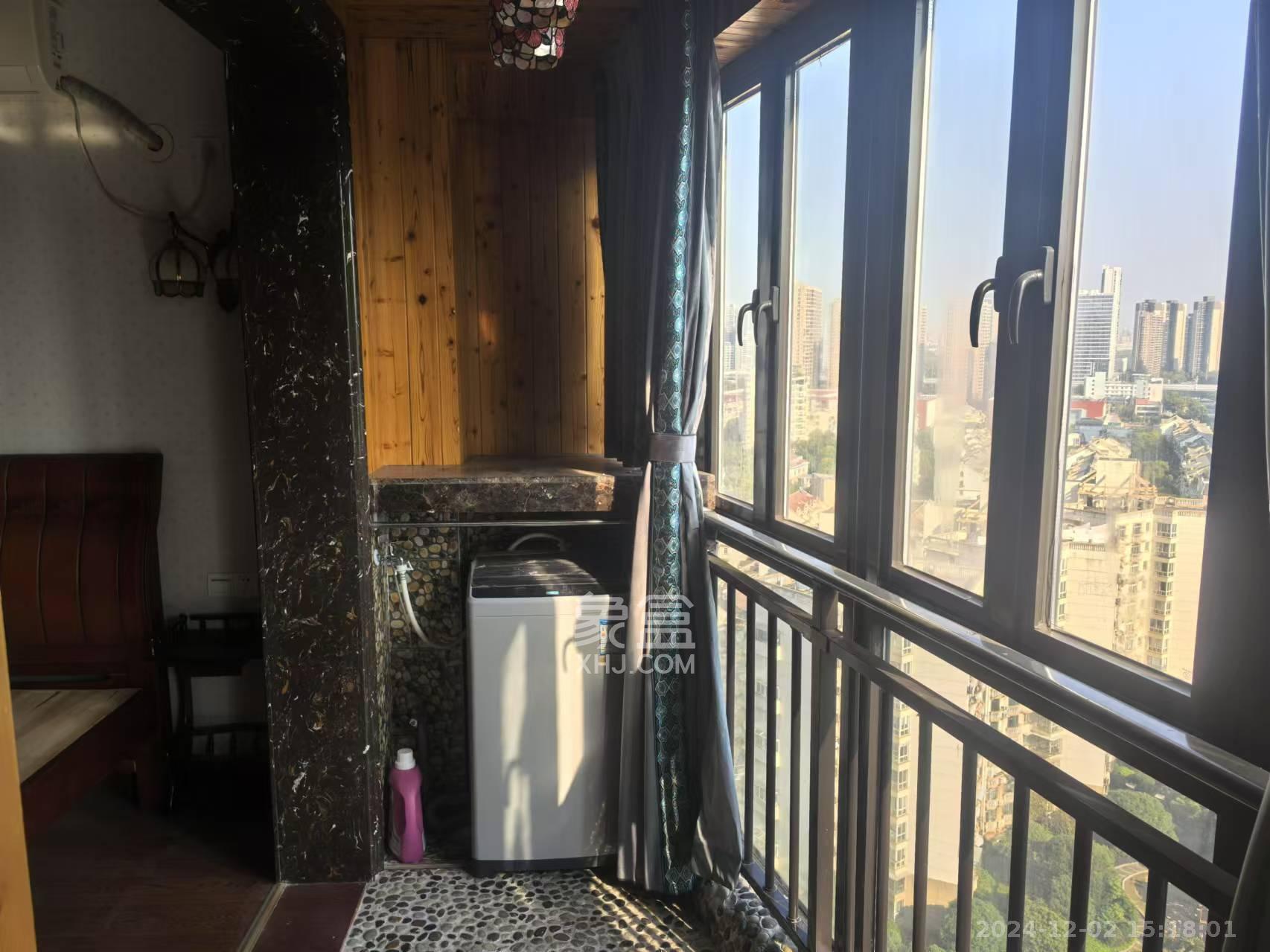 上东辛顿公寓 2室1厅1卫 2500.0元/月 上东辛顿公寓 2室1厅1卫 2500.0元/月室内图