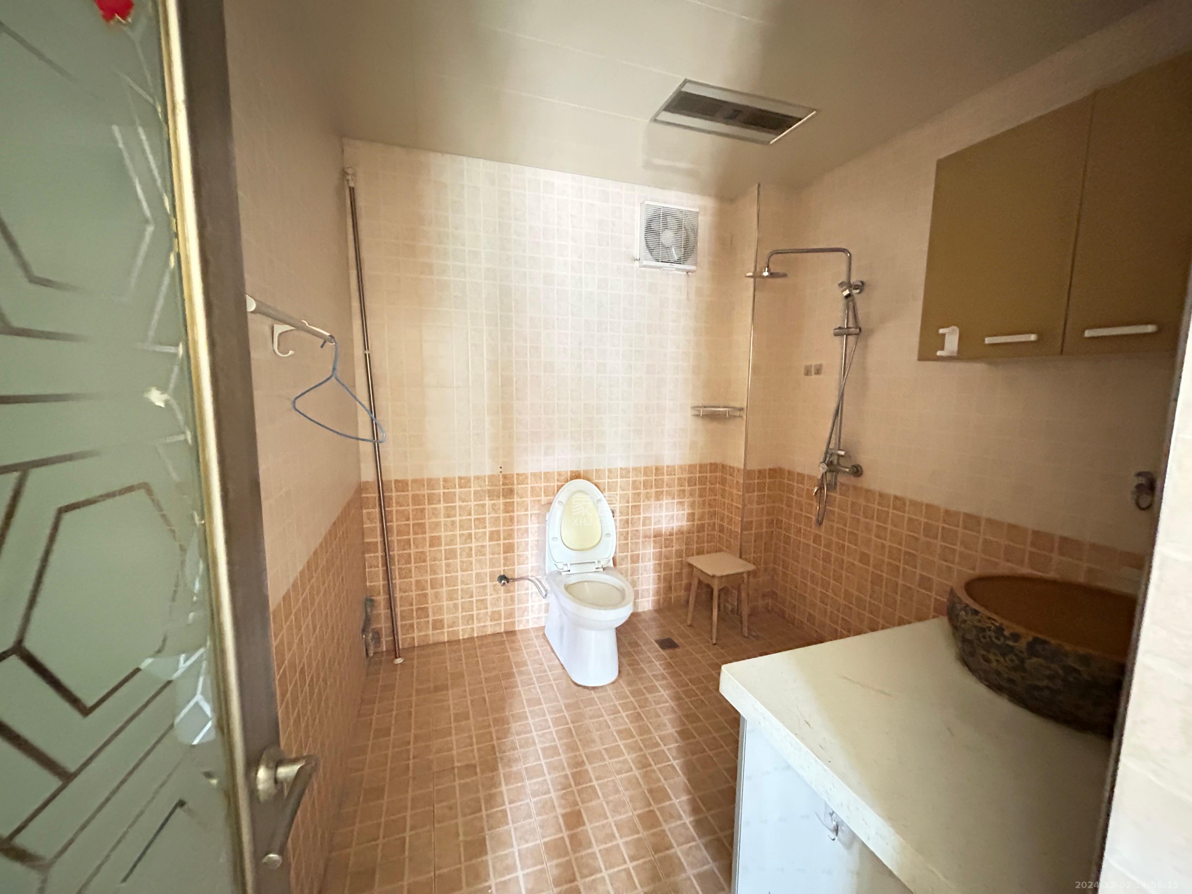 中南汽车世界 3室2厅2卫 1200.0元/月 中南汽车世界 3室2厅2卫 1200.0元/月室内图