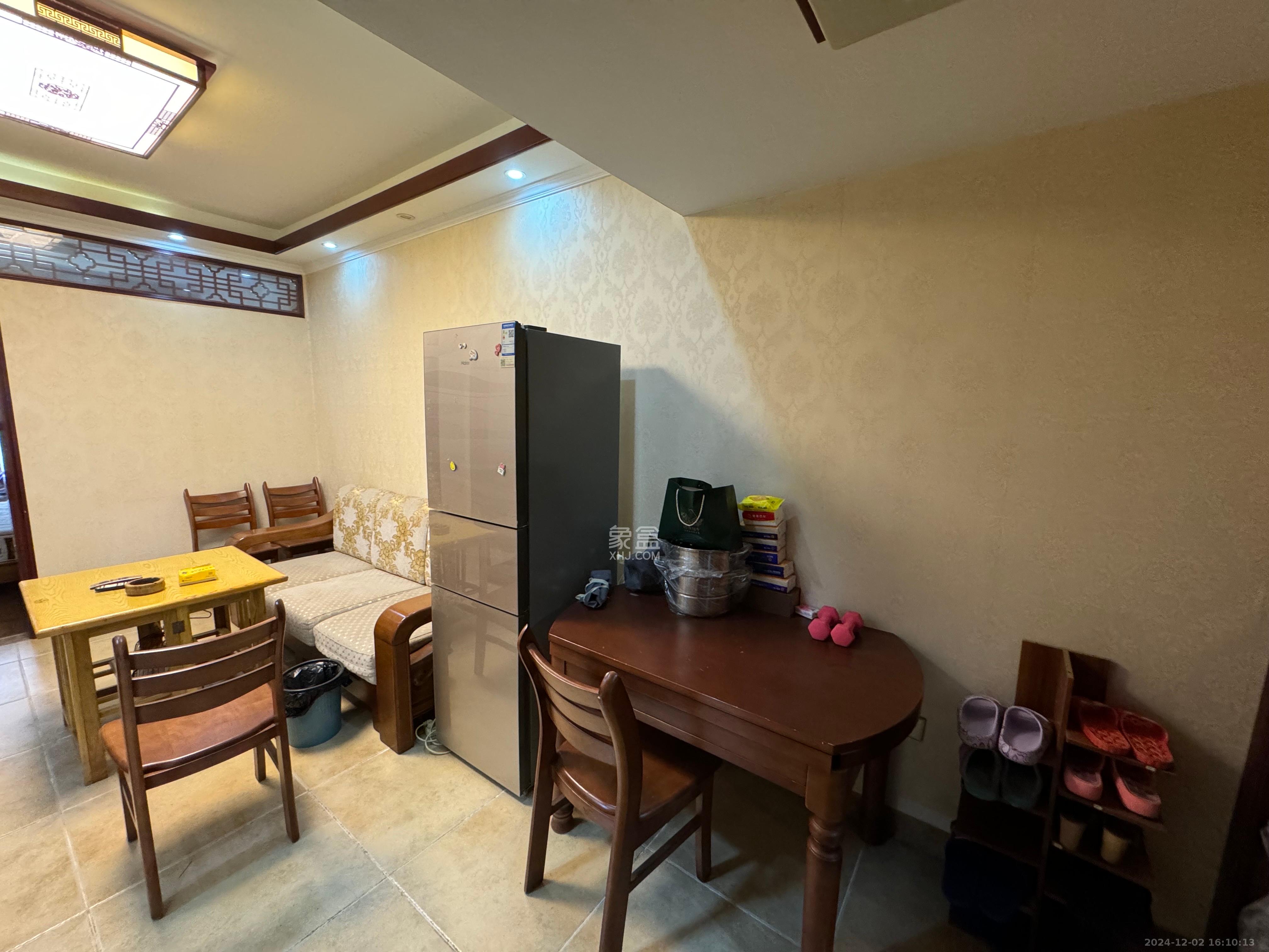 中信凯旋蓝岸(中信新城三期) 2室1厅1卫 1600.0元/月 中信凯旋蓝岸(中信新城三期) 2室1厅1卫 1600.0元/月室内图