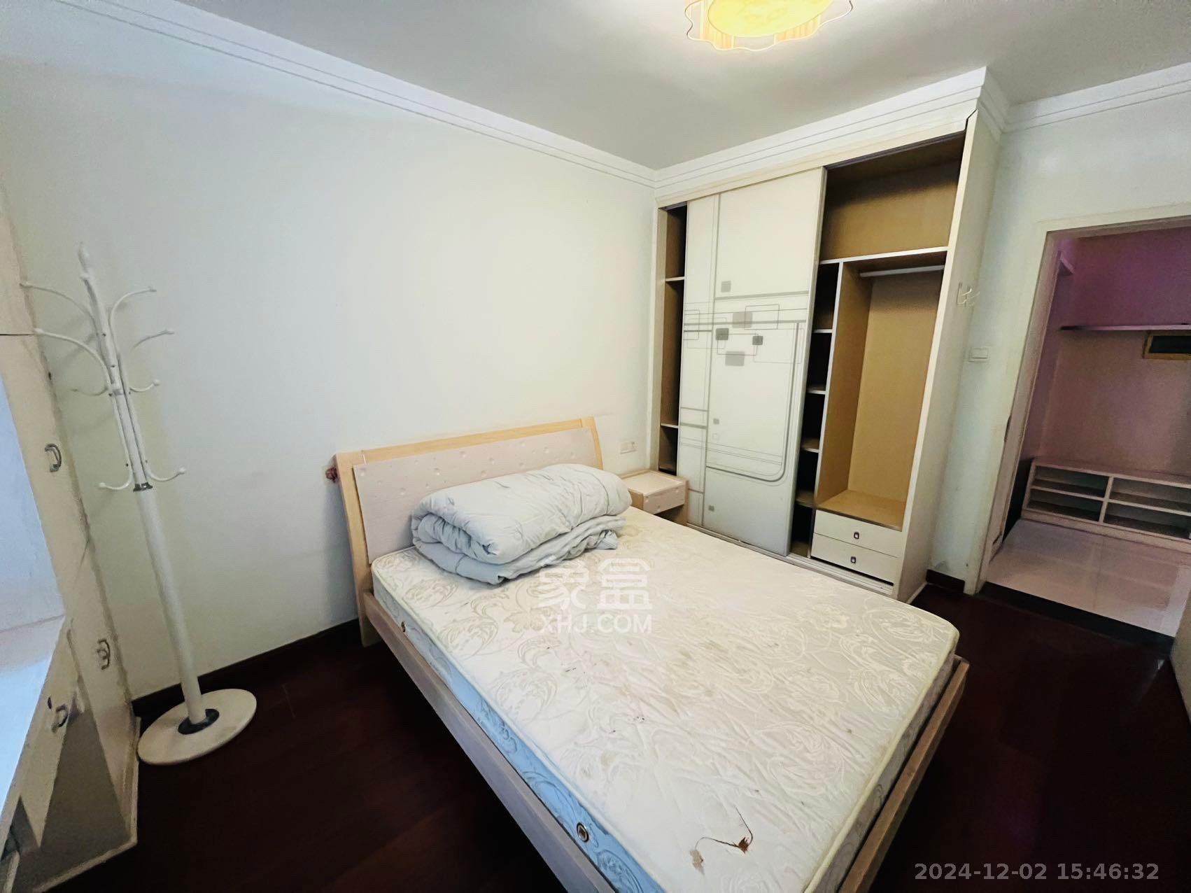 西子花苑  3室2厅2卫   2800.00元/月室内图
