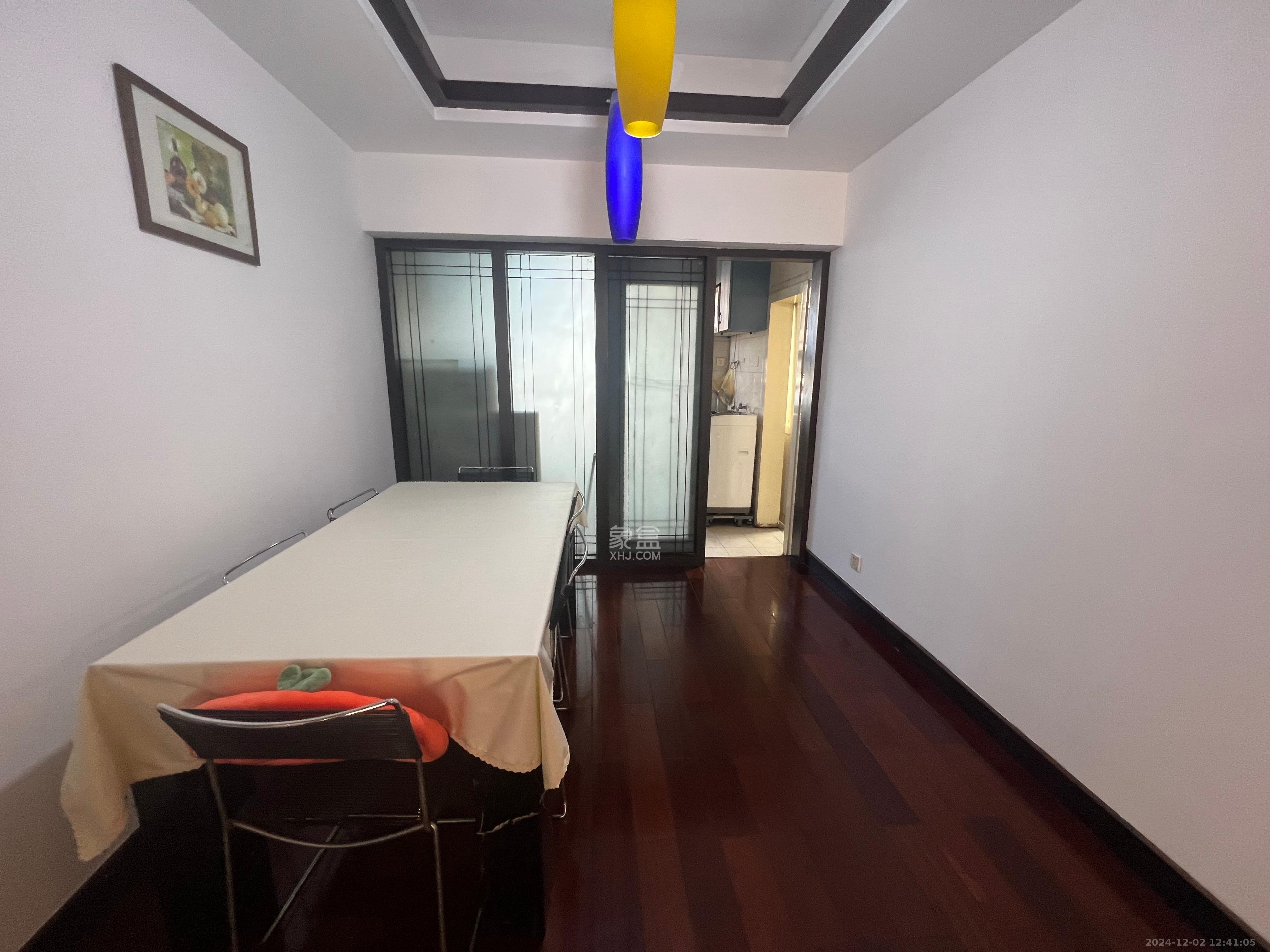 荷花园电信宿舍(天辰荷花苑)  2室1厅1卫    2100.0元/月 荷花园电信宿舍(天辰荷花苑)  2室1厅1卫    2100.0元/月室内图