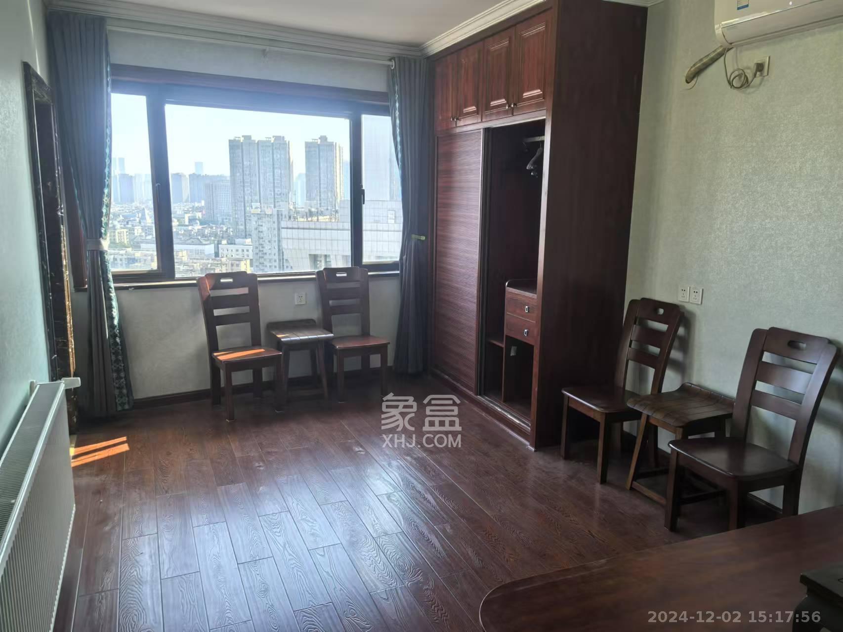 上东辛顿公寓 2室1厅1卫 2500.0元/月 上东辛顿公寓 2室1厅1卫 2500.0元/月室内图