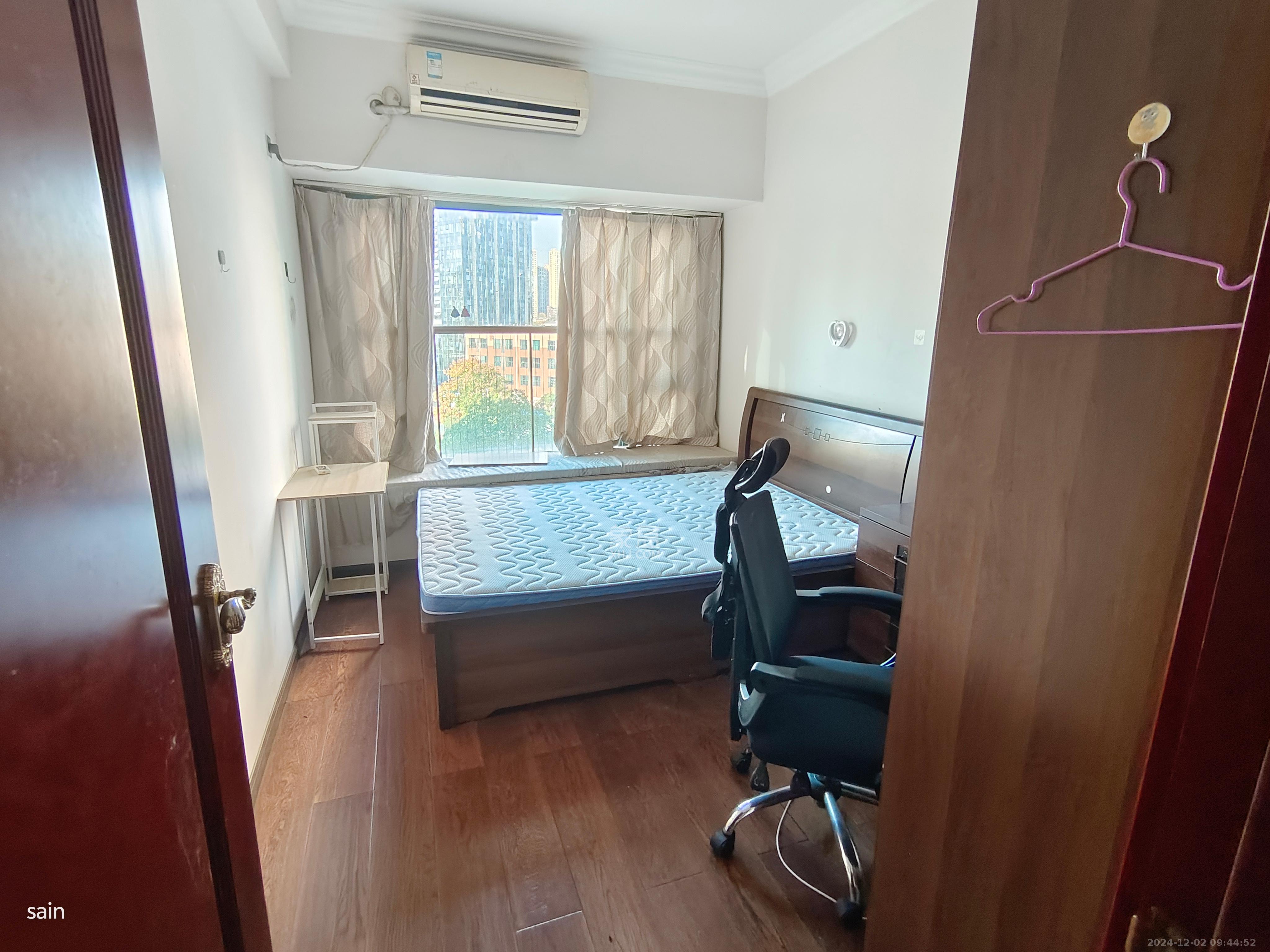 恒大城 4室2厅1卫 2800.0元/月 恒大城 4室2厅1卫 2800.0元/月室内图