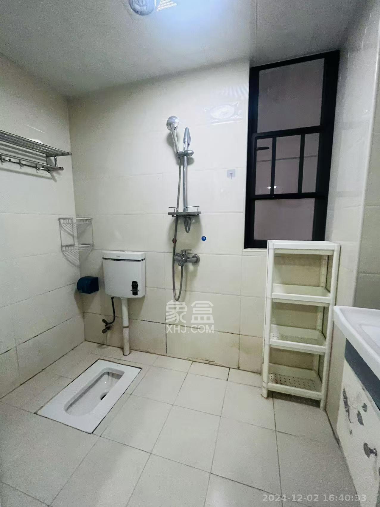 中国铁建梅溪青秀二期  4室2厅2卫    3400.0元/月室内图