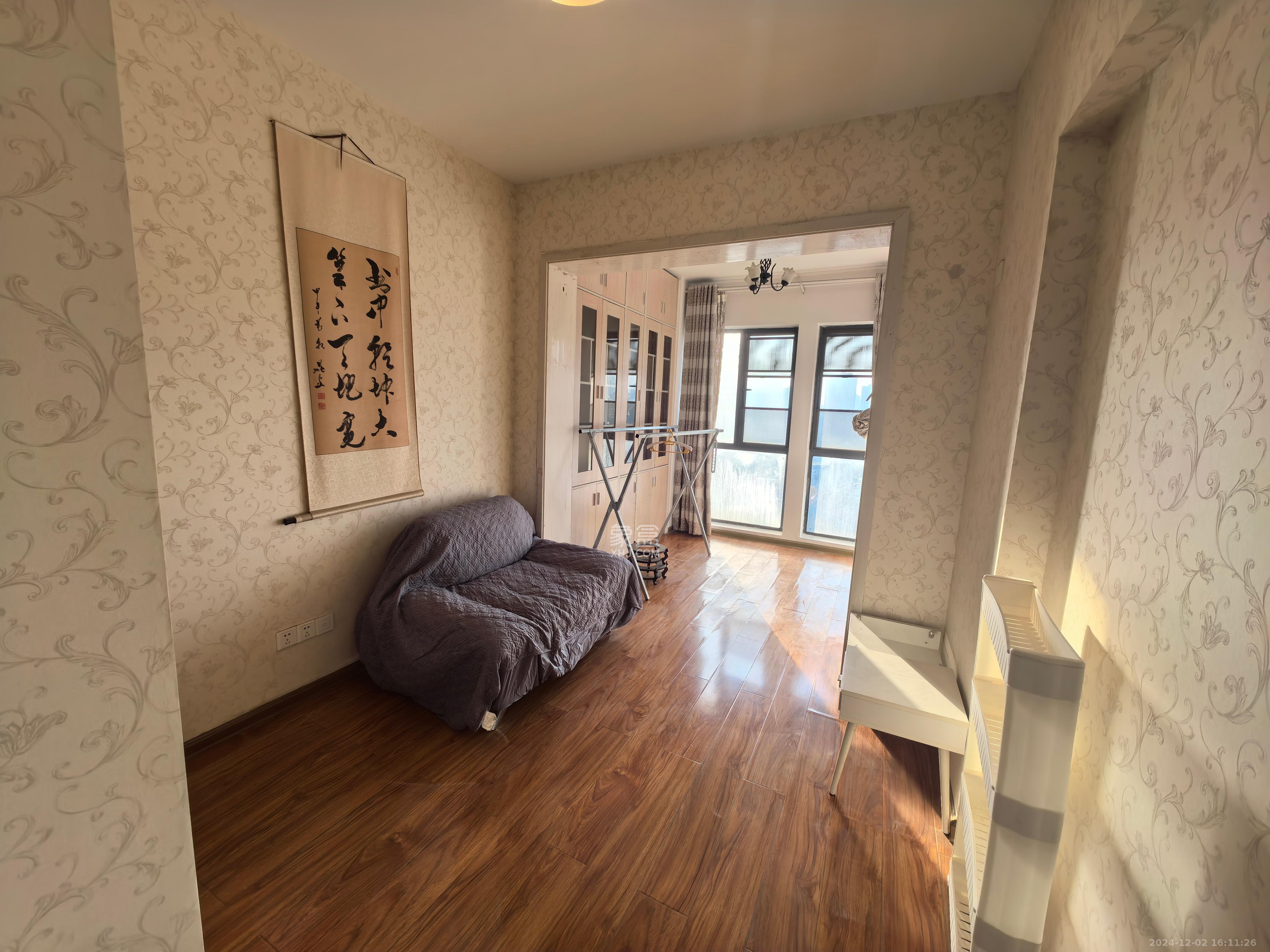 勤诚达新界 3室2厅1卫 1800.0元/月 勤诚达新界 3室2厅1卫 1800.0元/月室内图