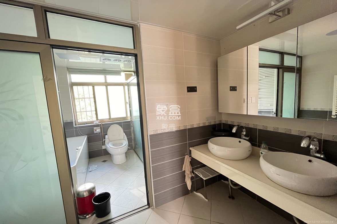 鑫源公寓 4室2厅1卫 5500.0元/月 鑫源公寓 4室2厅1卫 5500.0元/月室内图