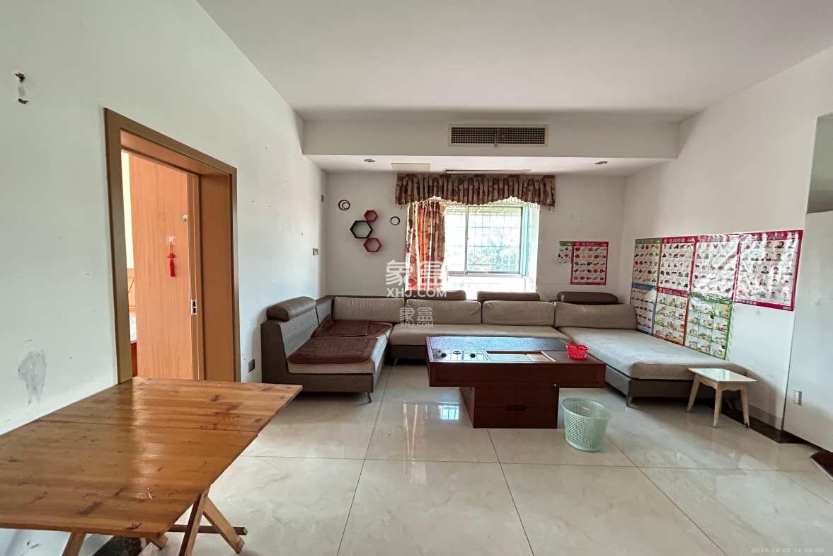 中南汽车世界 3室2厅2卫 1200.0元/月 中南汽车世界 3室2厅2卫 1200.0元/月室内图