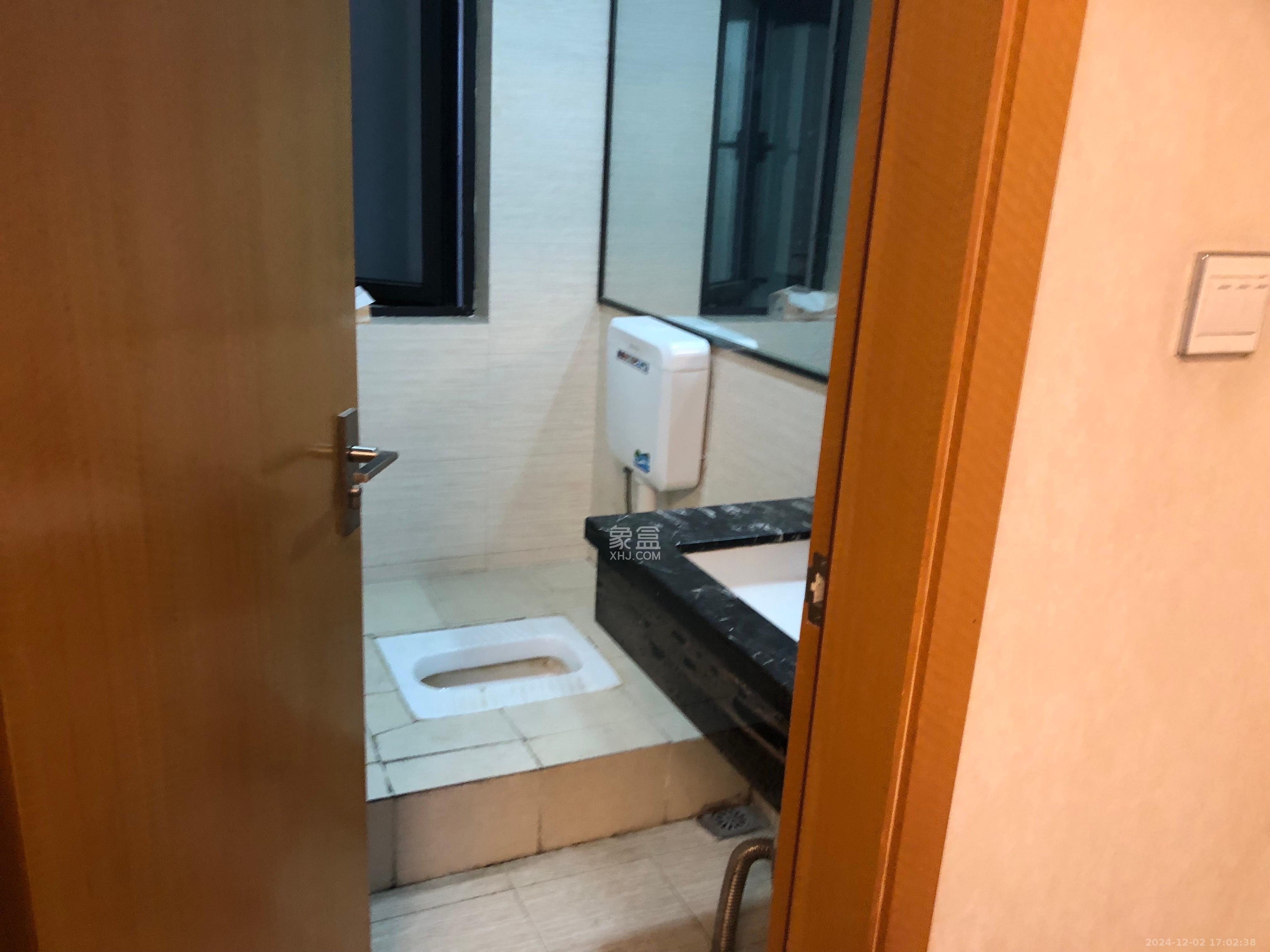 德思勤城市广场(宝格丽公寓) 1室1厅1卫 4300.0元/月 德思勤城市广场(宝格丽公寓) 1室1厅1卫 4300.0元/月室内图