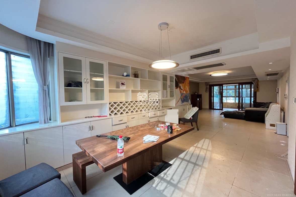 鑫源公寓 4室2厅1卫 5500.0元/月 鑫源公寓 4室2厅1卫 5500.0元/月室内图