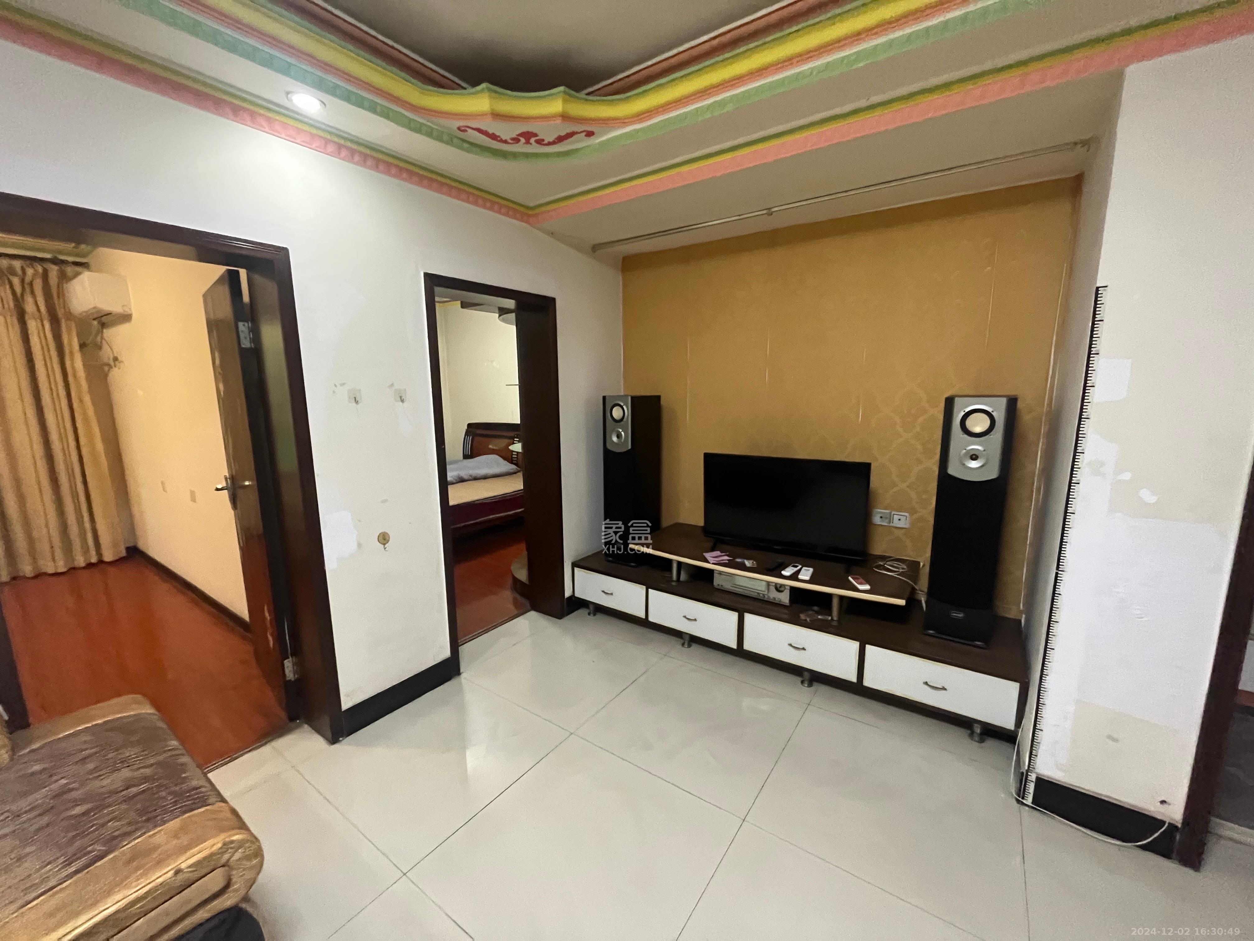 中南汽车世界 2室2厅1卫 1200.0元/月 中南汽车世界 2室2厅1卫 1200.0元/月室内图