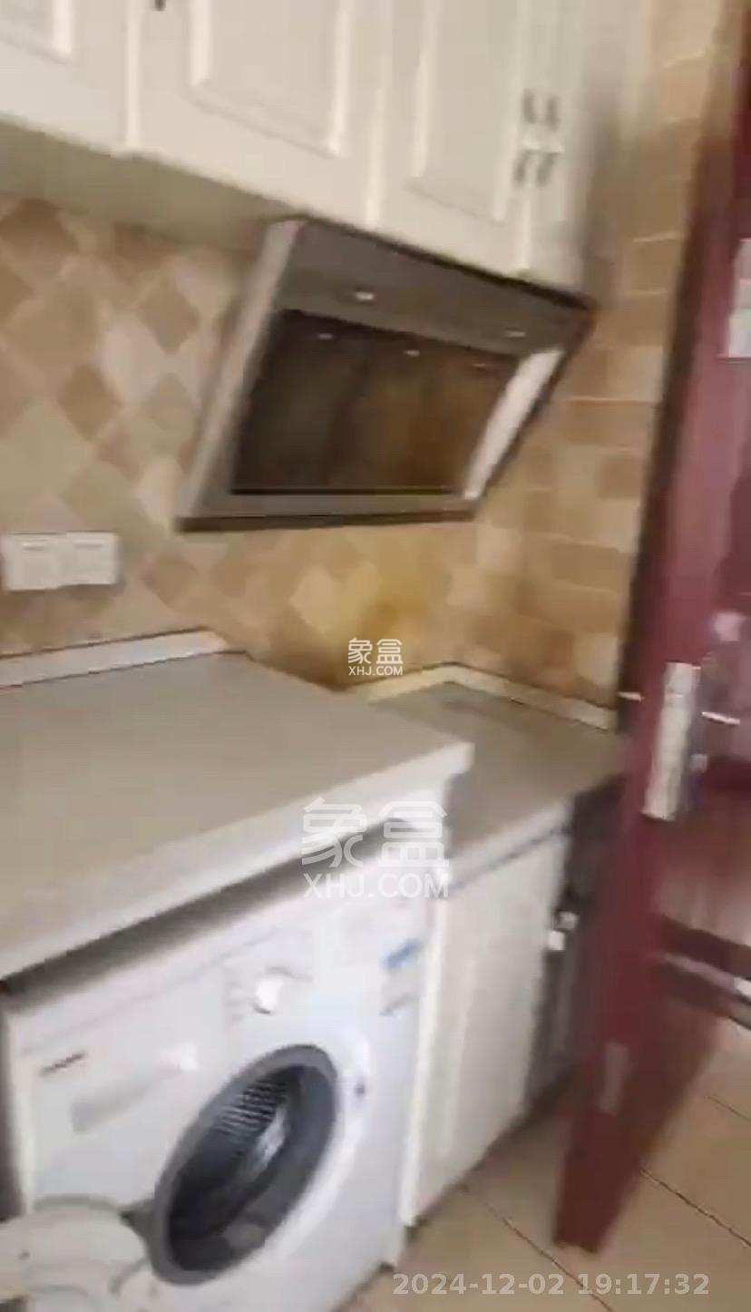 嘉汇公馆  1室1厅1卫    1400.0元/月 嘉汇公馆  1室1厅1卫    1400.0元/月室内图