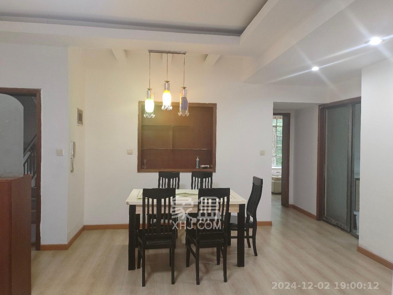 洞井商贸城 2室2厅1卫 1500.0元/月 洞井商贸城 2室2厅1卫 1500.0元/月室内图