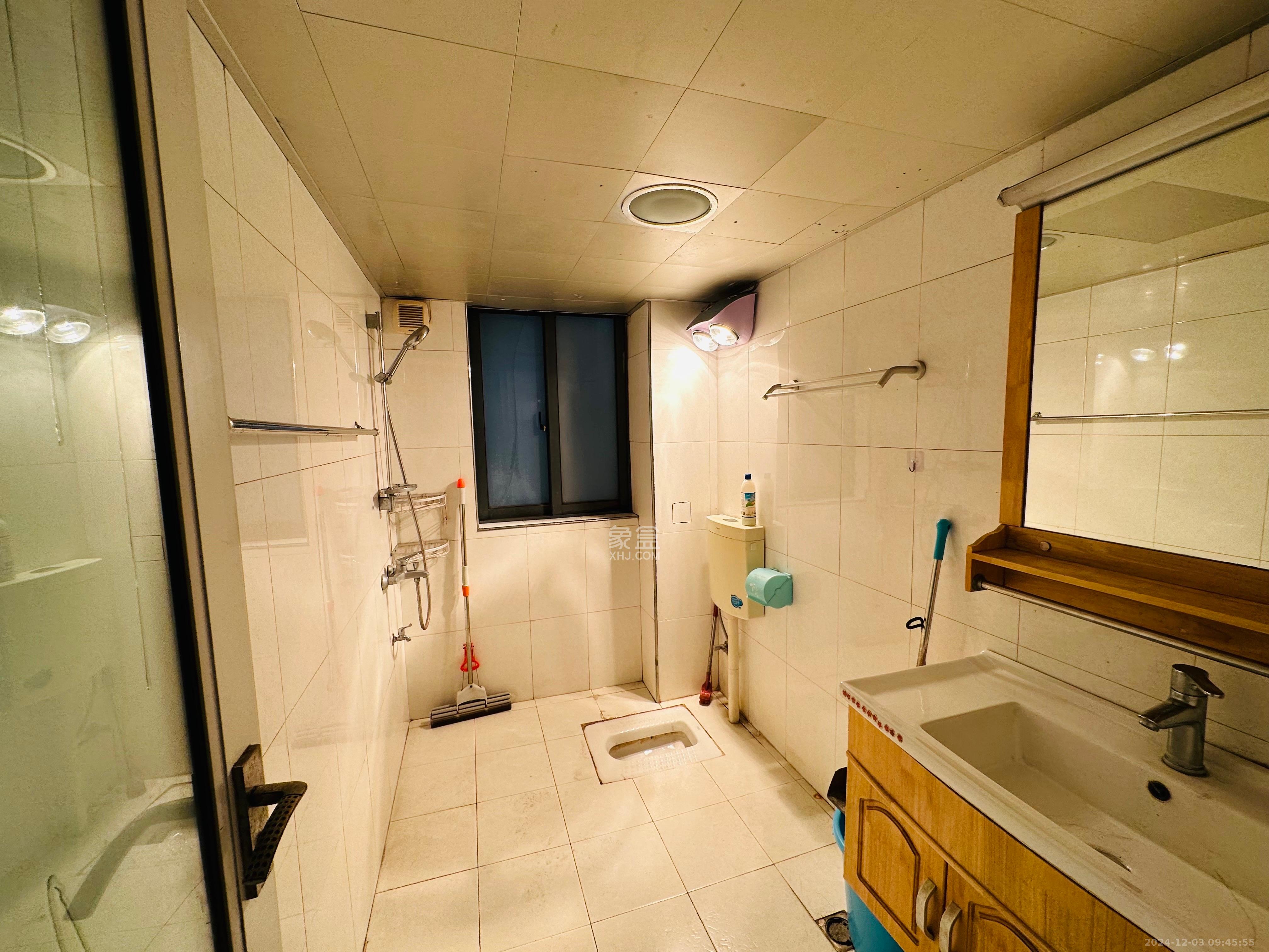 西子花苑 3室2厅2卫 3000.0元/月 西子花苑 3室2厅2卫 3000.0元/月室内图