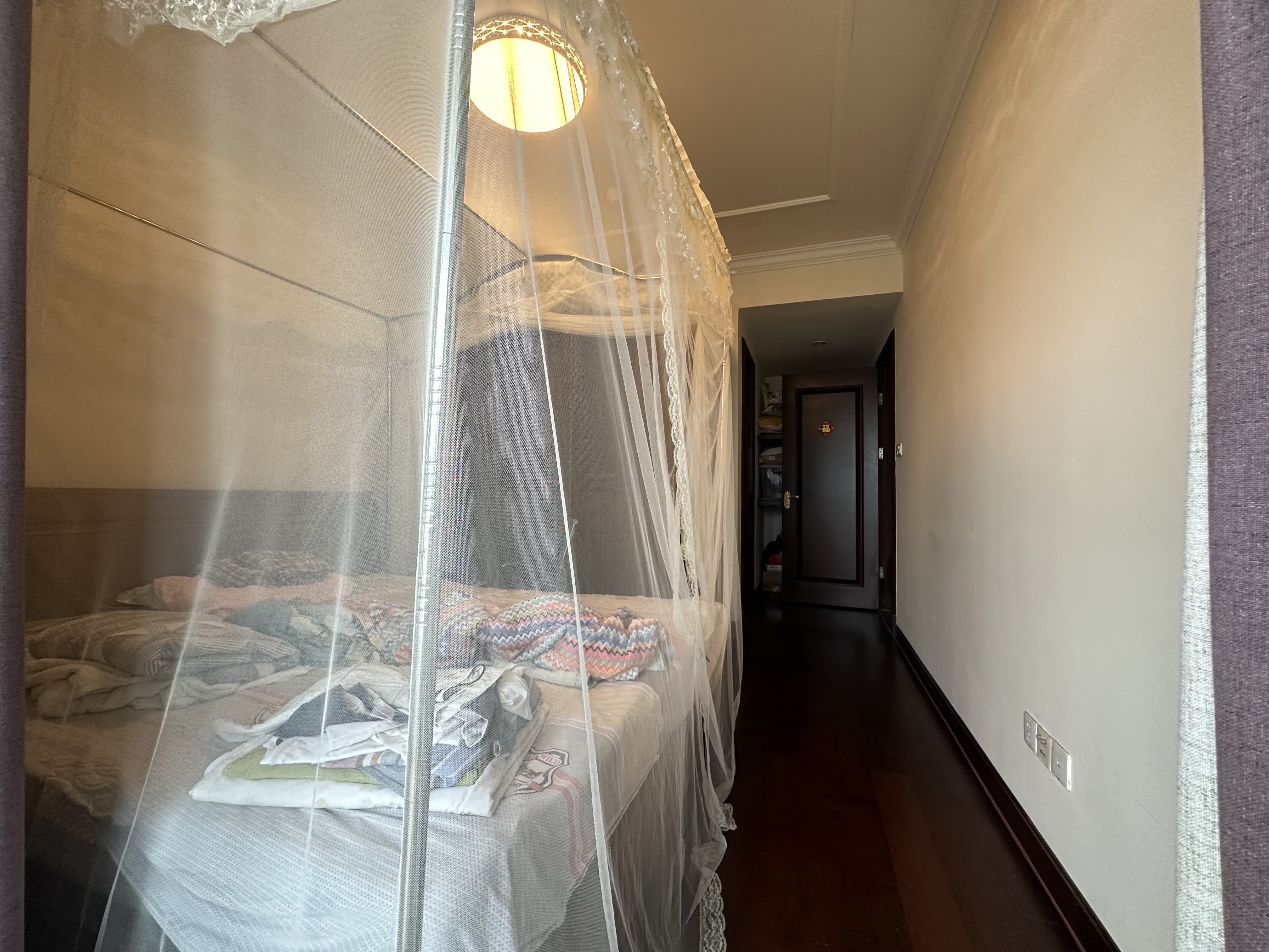 恒大外滩  3室2厅2卫    252.0万 恒大外滩  3室2厅2卫    252.0万客厅