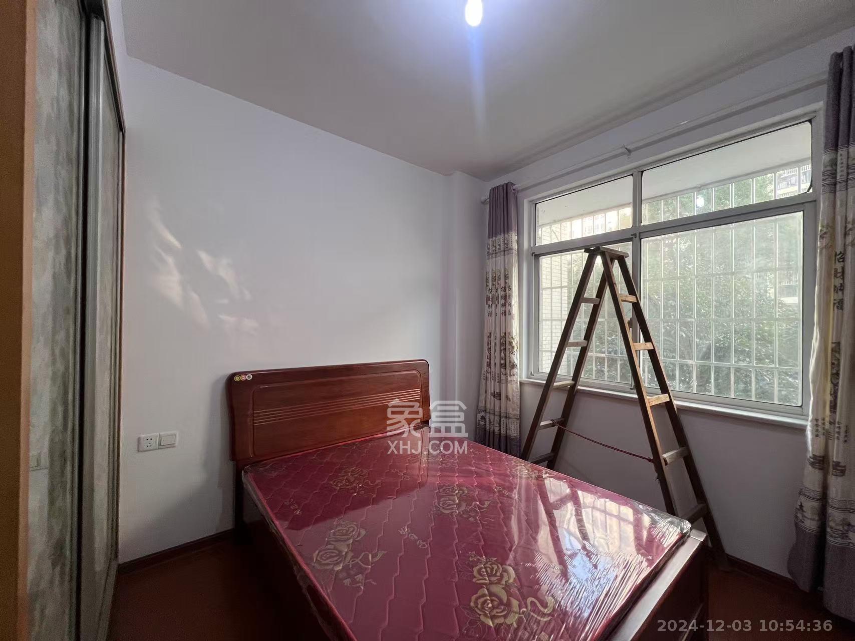 洞井二小区 1室0厅0卫 2000.0元/月 洞井二小区 1室0厅0卫 2000.0元/月室内图