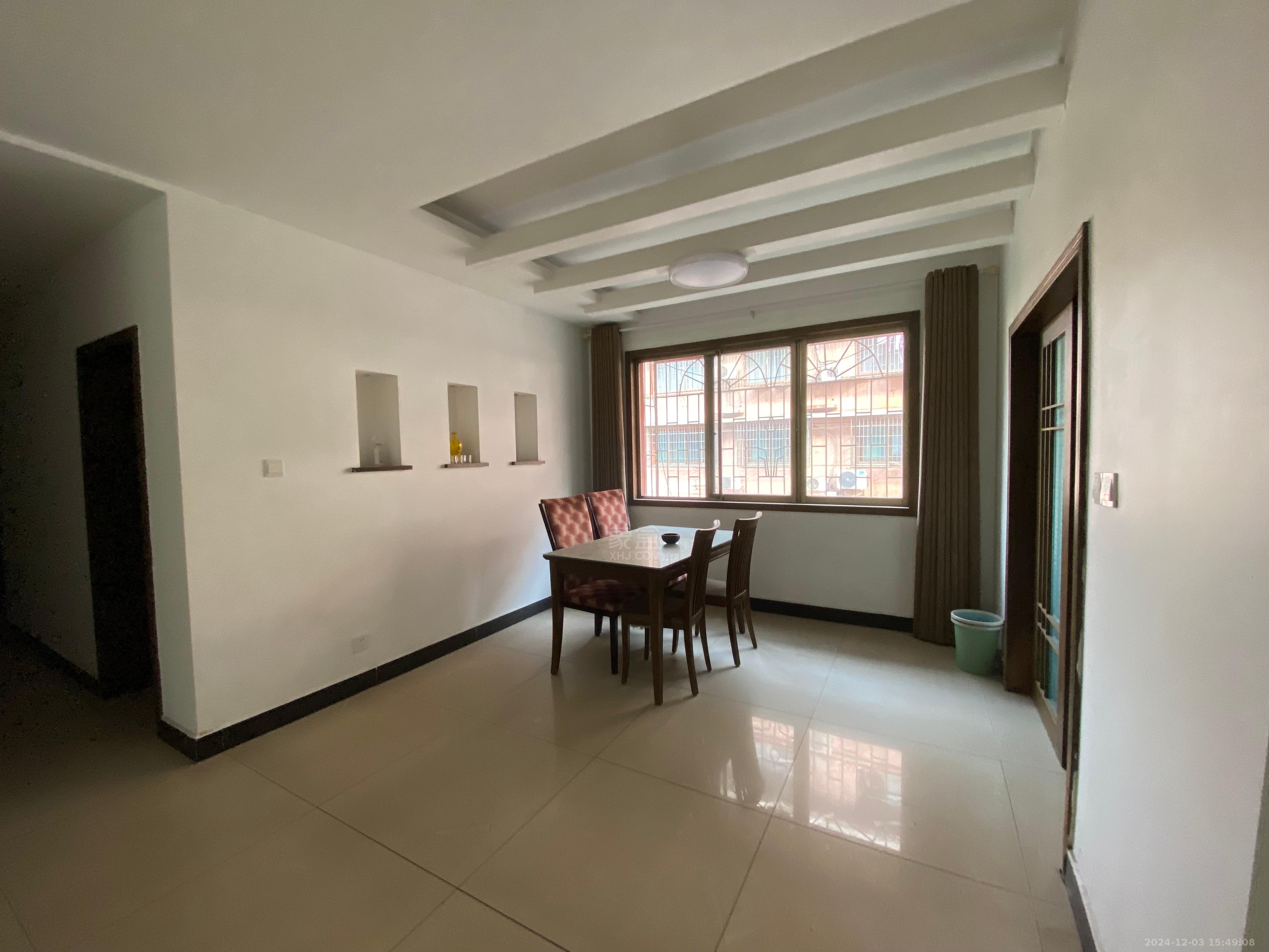 株洲长江北路阳光花园 5室2厅2卫 2400.0元/月 株洲长江北路阳光花园 5室2厅2卫 2400.0元/月室内图