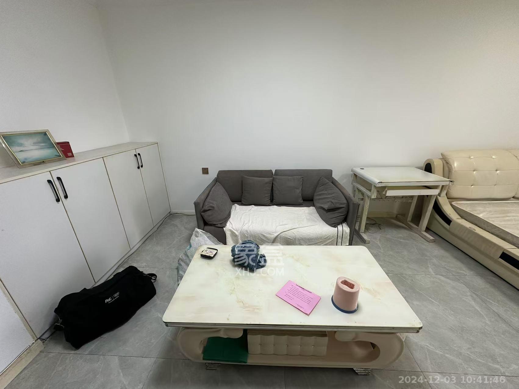 东一国际 1室1厅1卫 1800.0元/月 东一国际 1室1厅1卫 1800.0元/月室内图